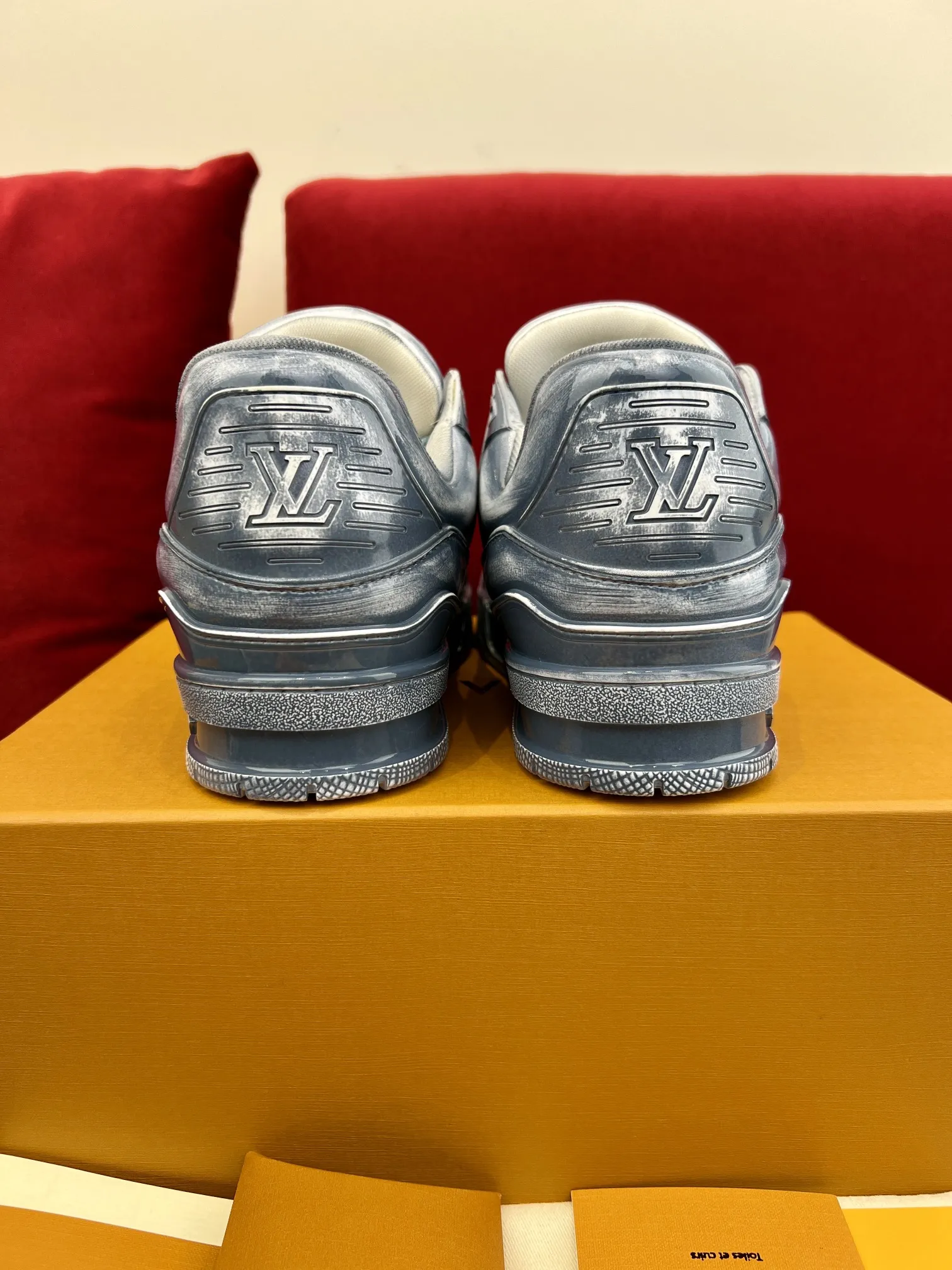 Colorful Louis Vuitton Trainer Gradient Sneaker Blue – Replica Shoes & LV Fake Edition 326