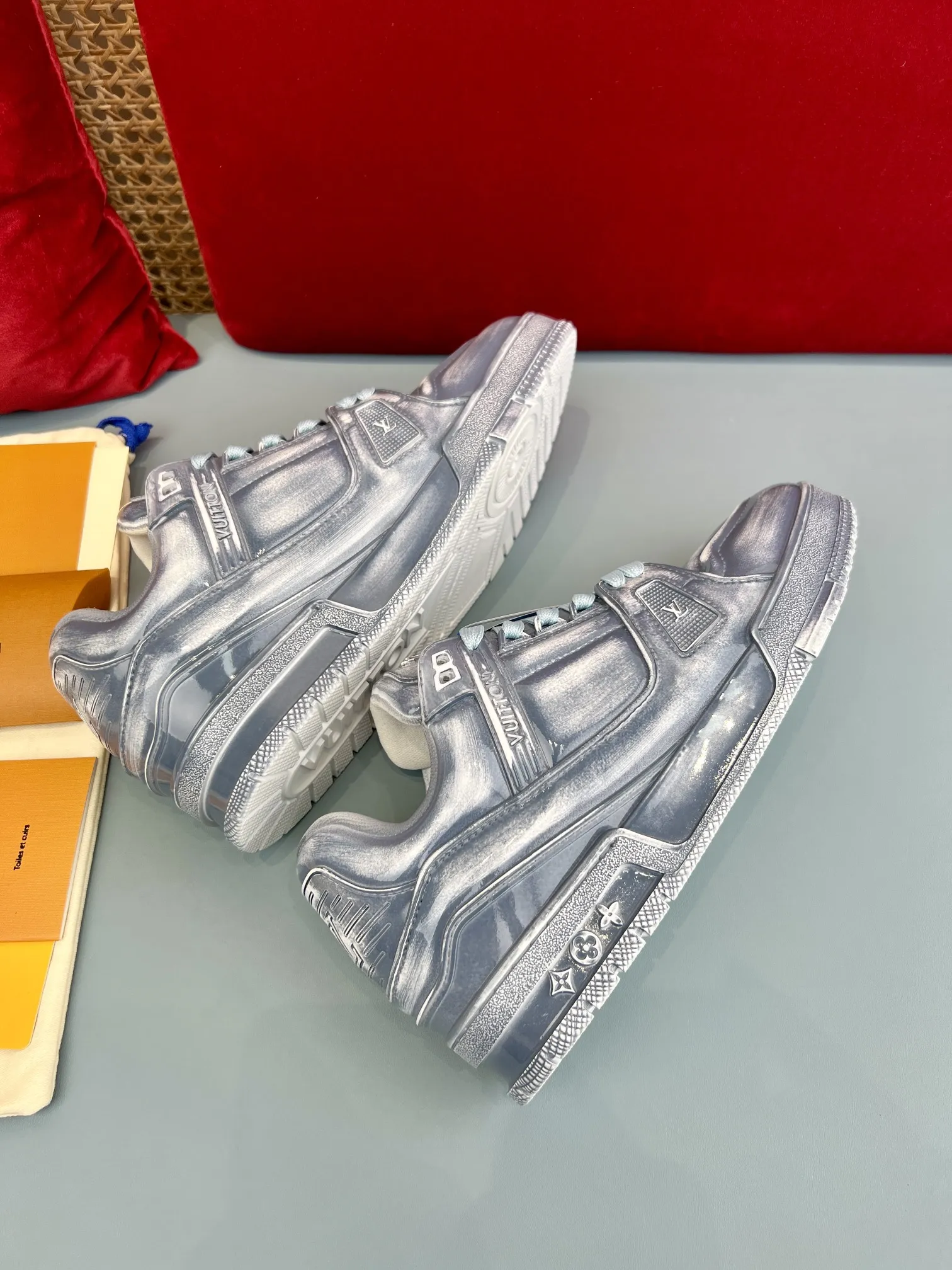 Colorful Louis Vuitton Trainer Gradient Sneaker Blue – Replica Shoes & LV Fake Edition 326