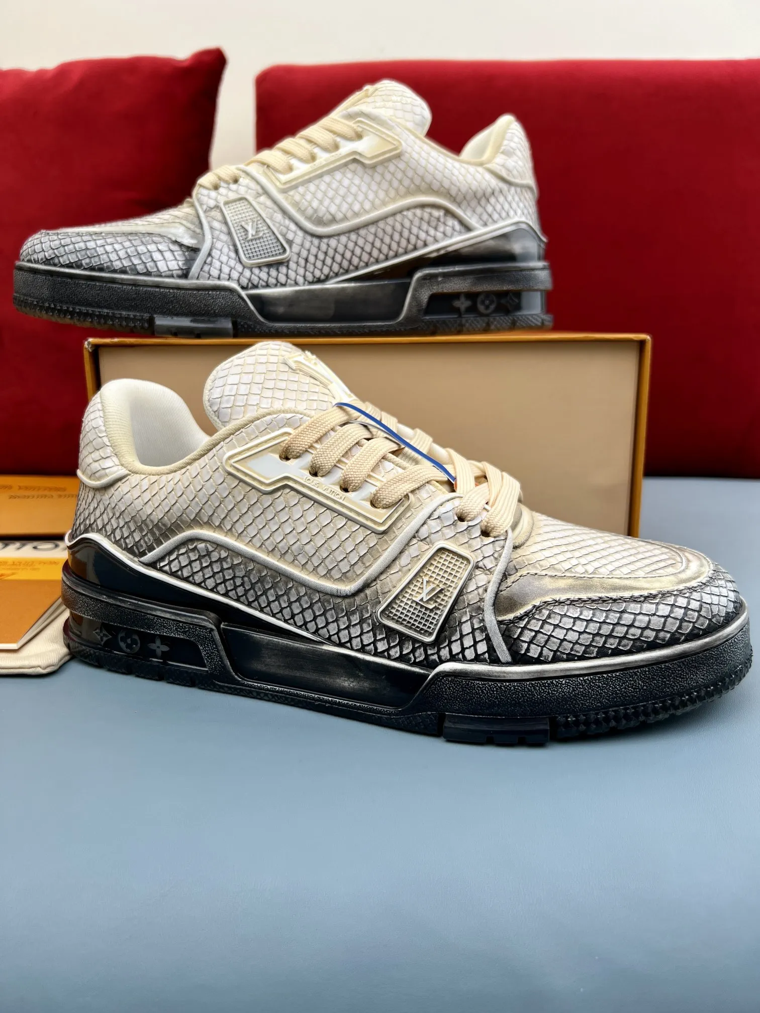 Bright Louis Vuitton Trainer L2024 Beige Sneakers – Replica Louis Vuitton Style with  Rep Shoes Quality 319