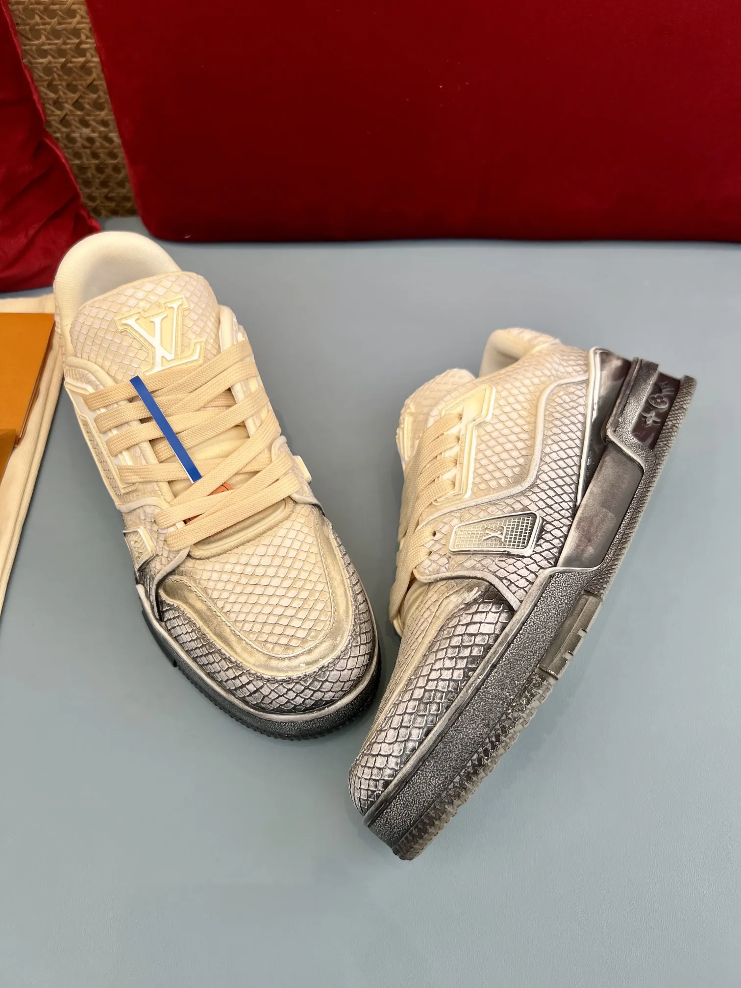 Bright Louis Vuitton Trainer L2024 Beige Sneakers – Replica Louis Vuitton Style with  Rep Shoes Quality 319