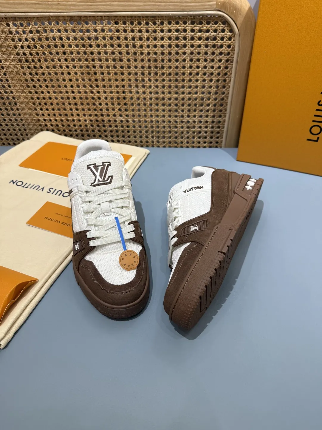 Louis Vuitton Trainer Limited White Brown Replica Shoes with Rep Sneakers Style Versatile 403