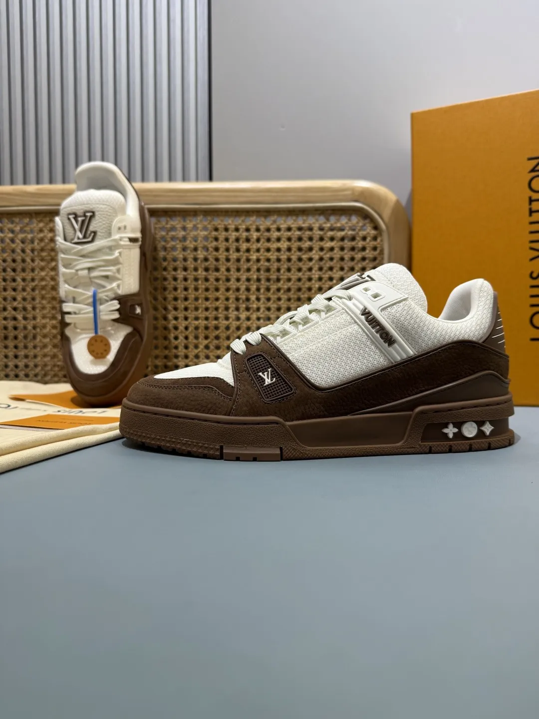 Louis Vuitton Trainer Limited White Brown Replica Shoes with Rep Sneakers Style Versatile 403