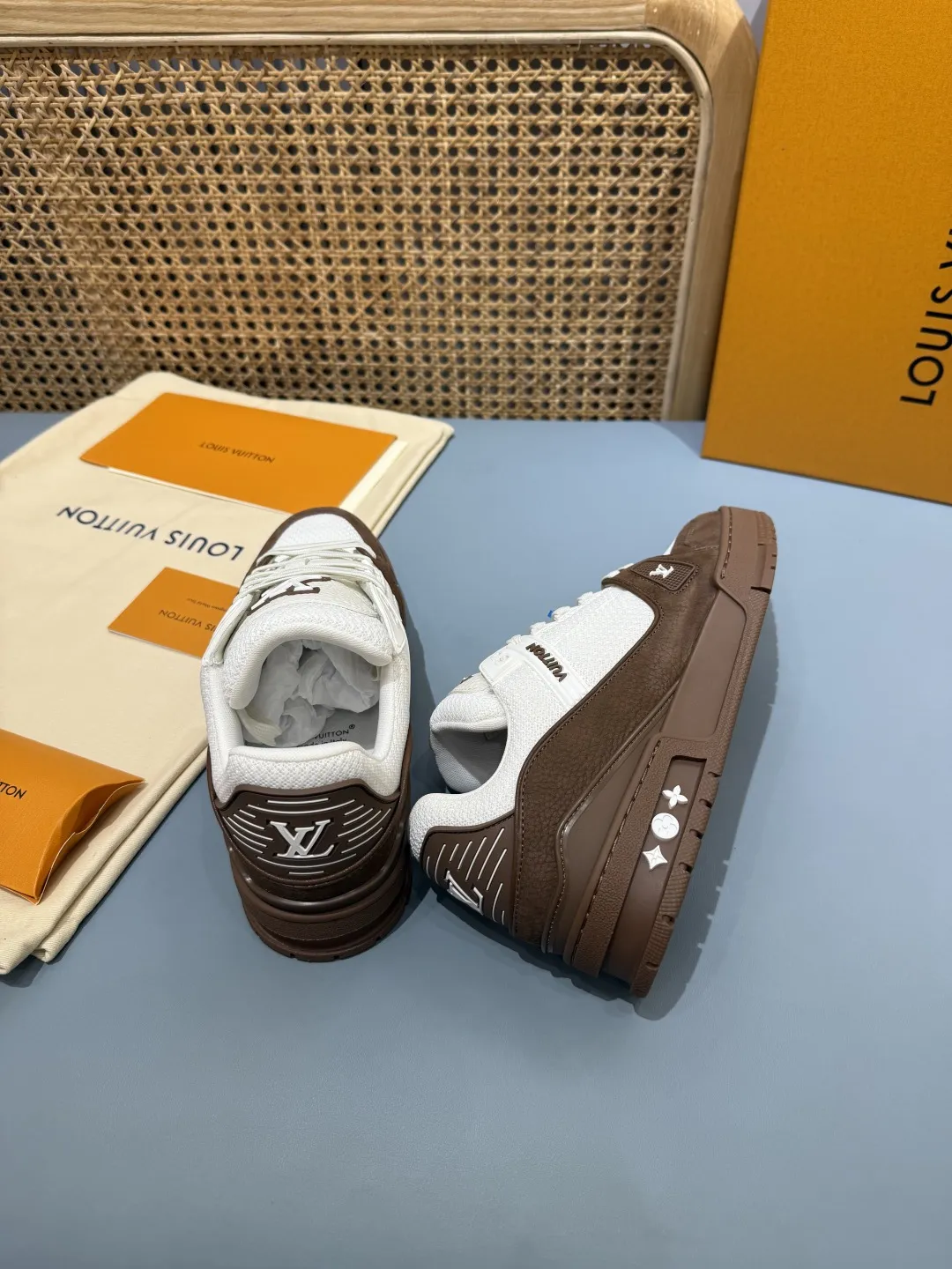 Louis Vuitton Trainer Limited White Brown Replica Shoes with Rep Sneakers Style Versatile 403