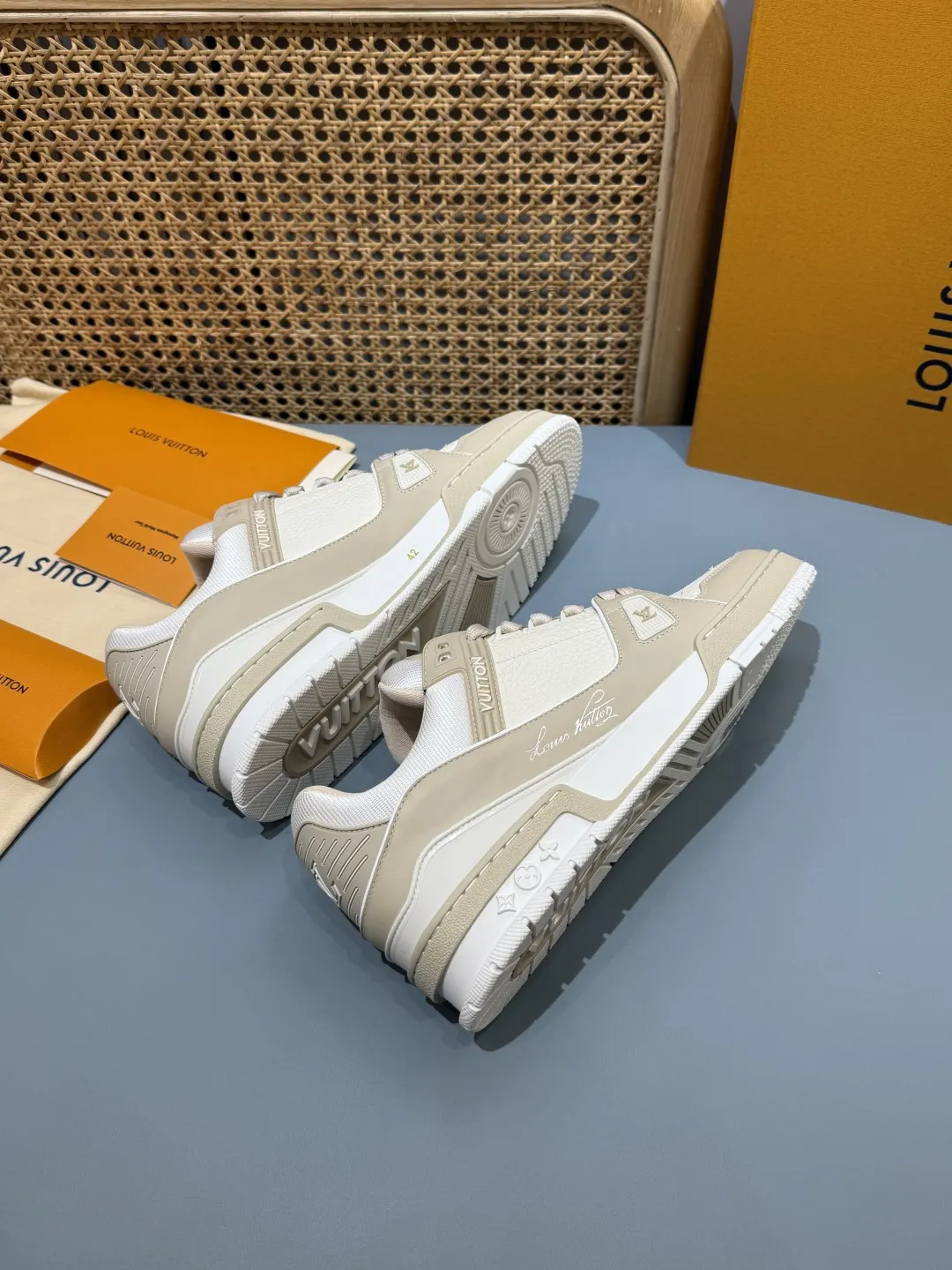 Louis Vuitton Trainer Milk Tea  Shoes – Replica LV Style Rep Shoes ComfortFit 420