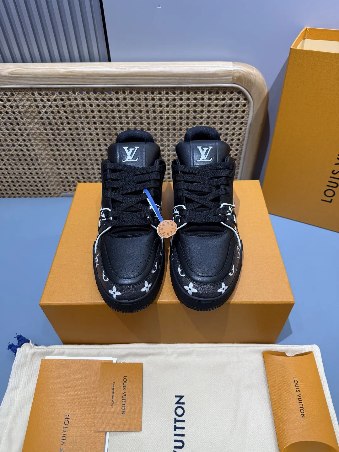Louis Vuitton Trainer Monogram Black Replica Shoes with Rep Shoes Design Lightweight 426