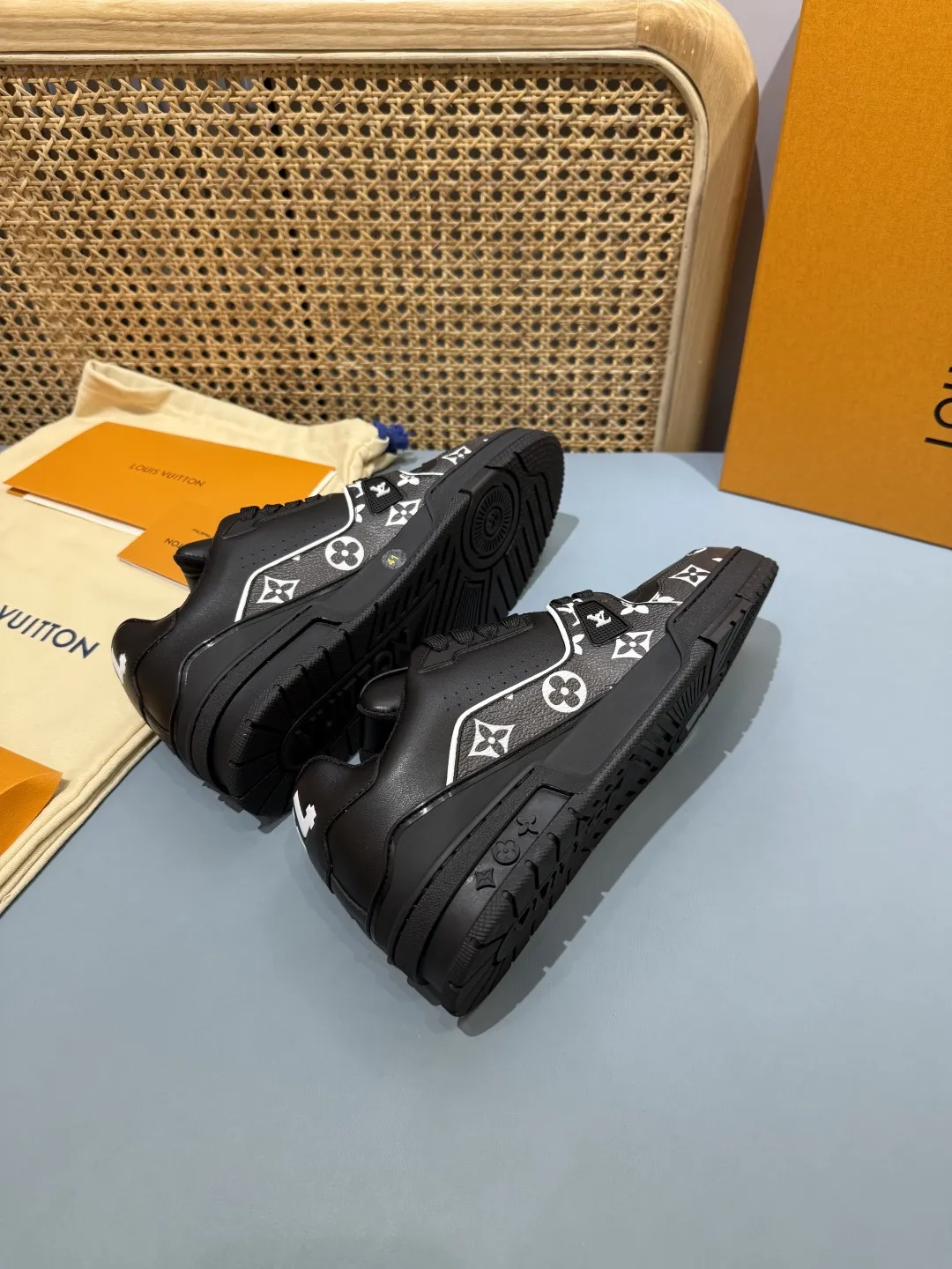 Louis Vuitton Trainer Monogram Black Replica Shoes with Rep Shoes Design Lightweight 426