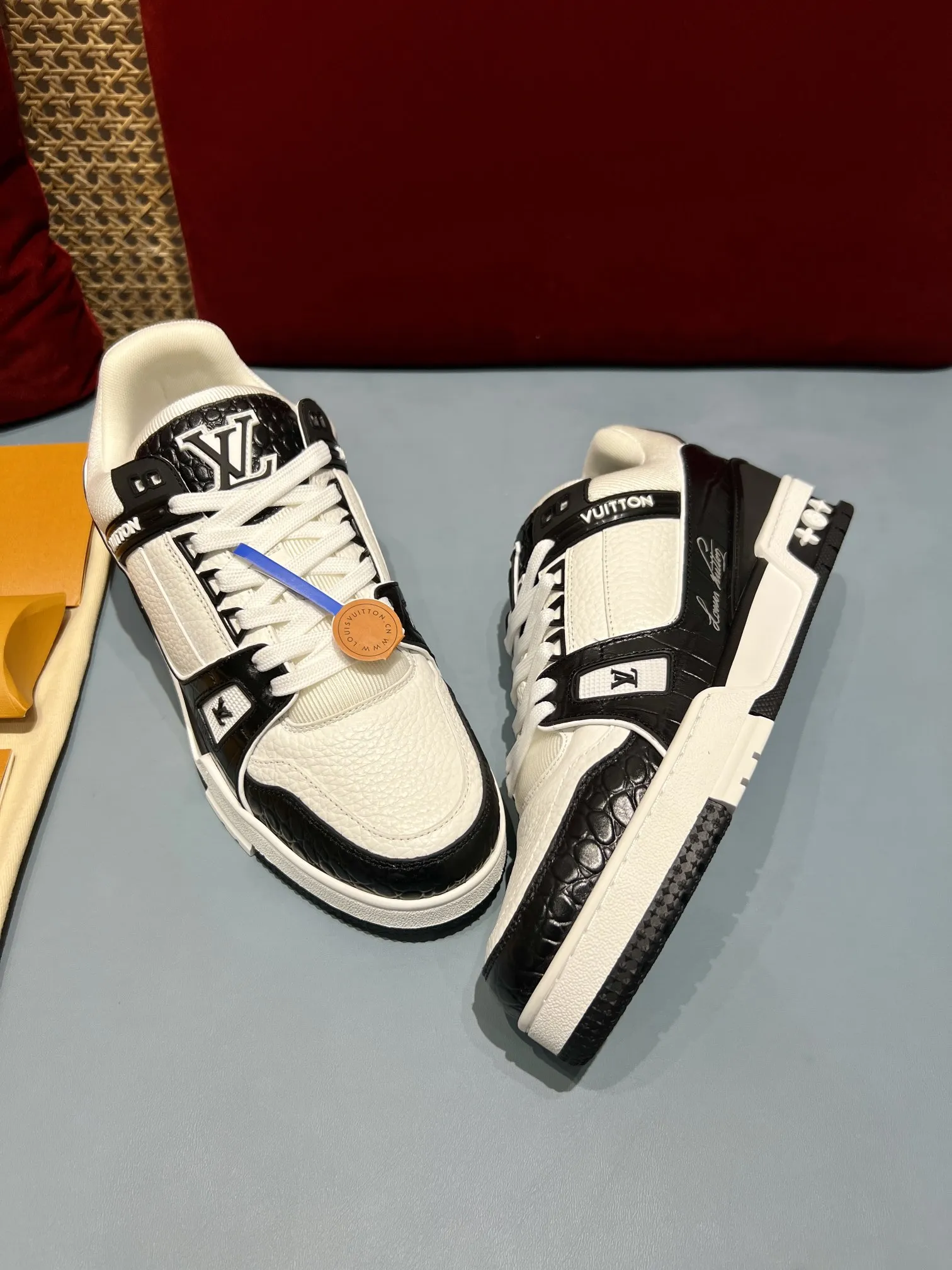 Louis Vuitton Trainer Monogram Black White Replica Shoes –  Rep Sneakers BestValue 363