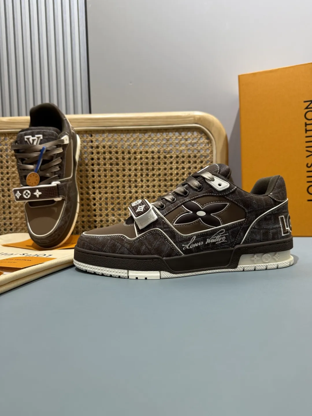 Lightweight Louis Vuitton Trainer Monogram Brown Replica Shoes – Rep Sneakers 428