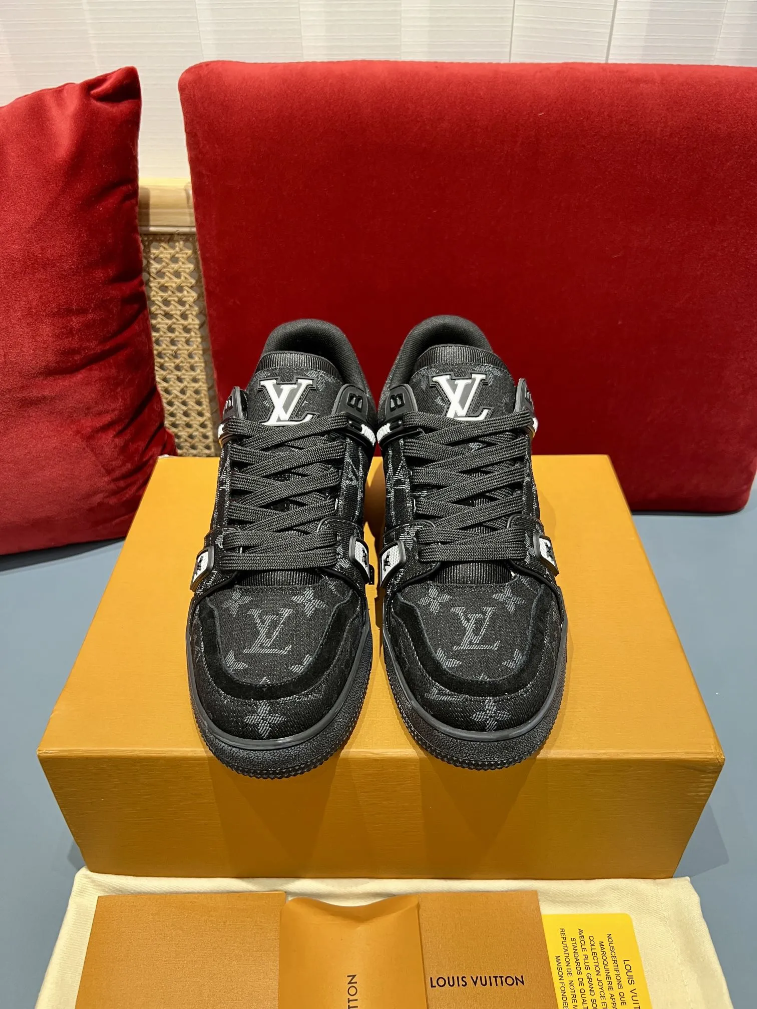 TravelReady Louis Vuitton Trainer Monogram Denim Black Sneakers – Rep Shoes & Louis Vuitton Replica 371