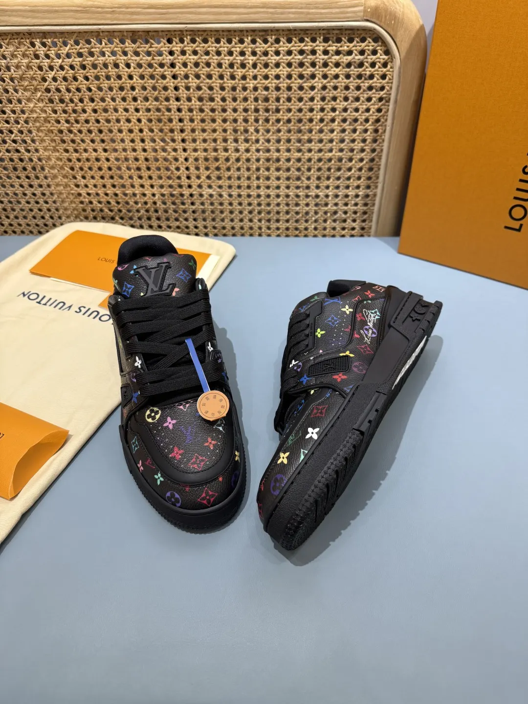 Louis Vuitton Trainer Multicolor Low Top Sneaker – Replica Shoes & Fake Louis Vuitton WeatherProof 450