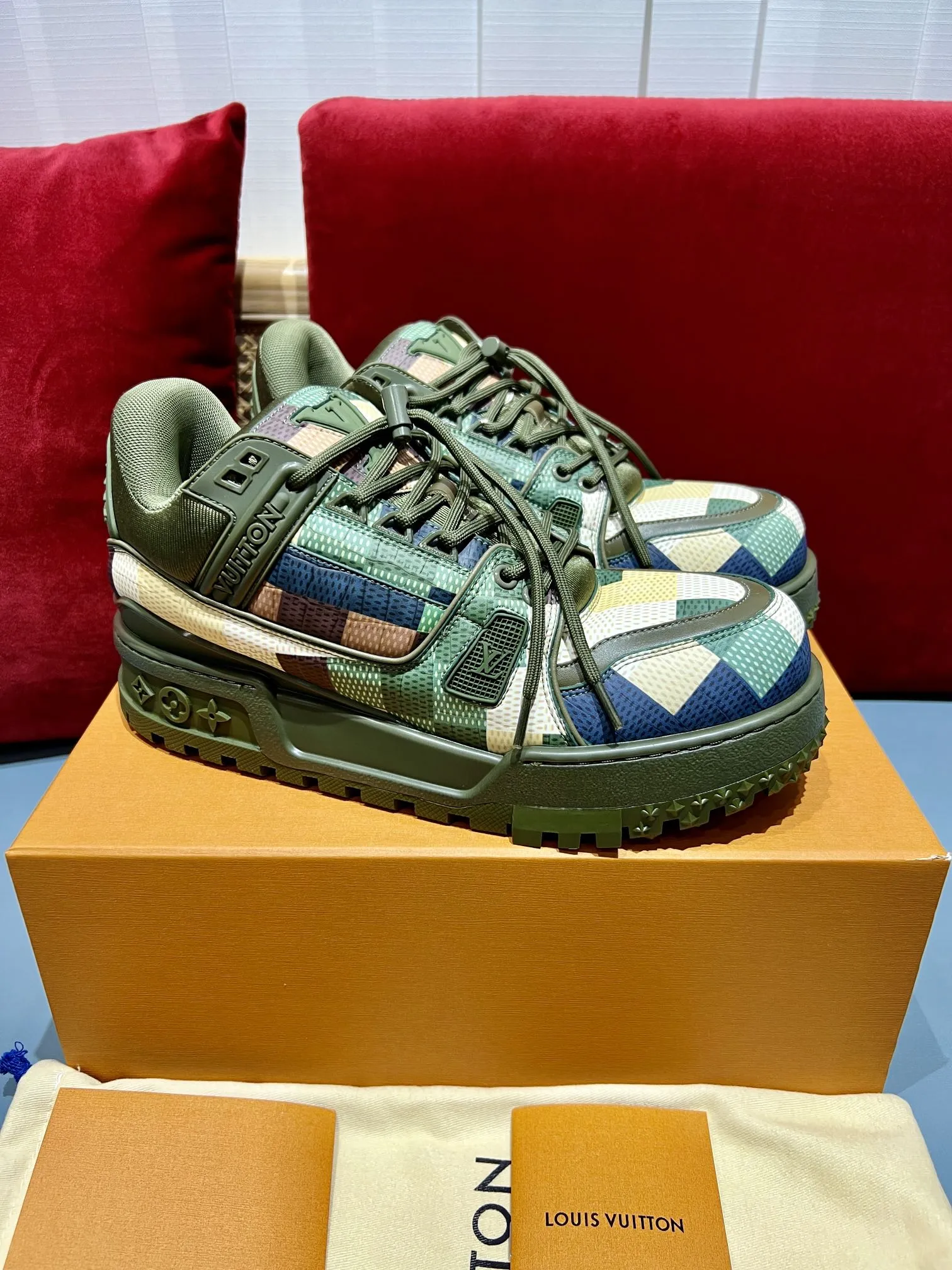Louis Vuitton Trainer Multicolor Patchwork Sneakers – Replica Shoes & Louis Vuitton Fake Durable 357