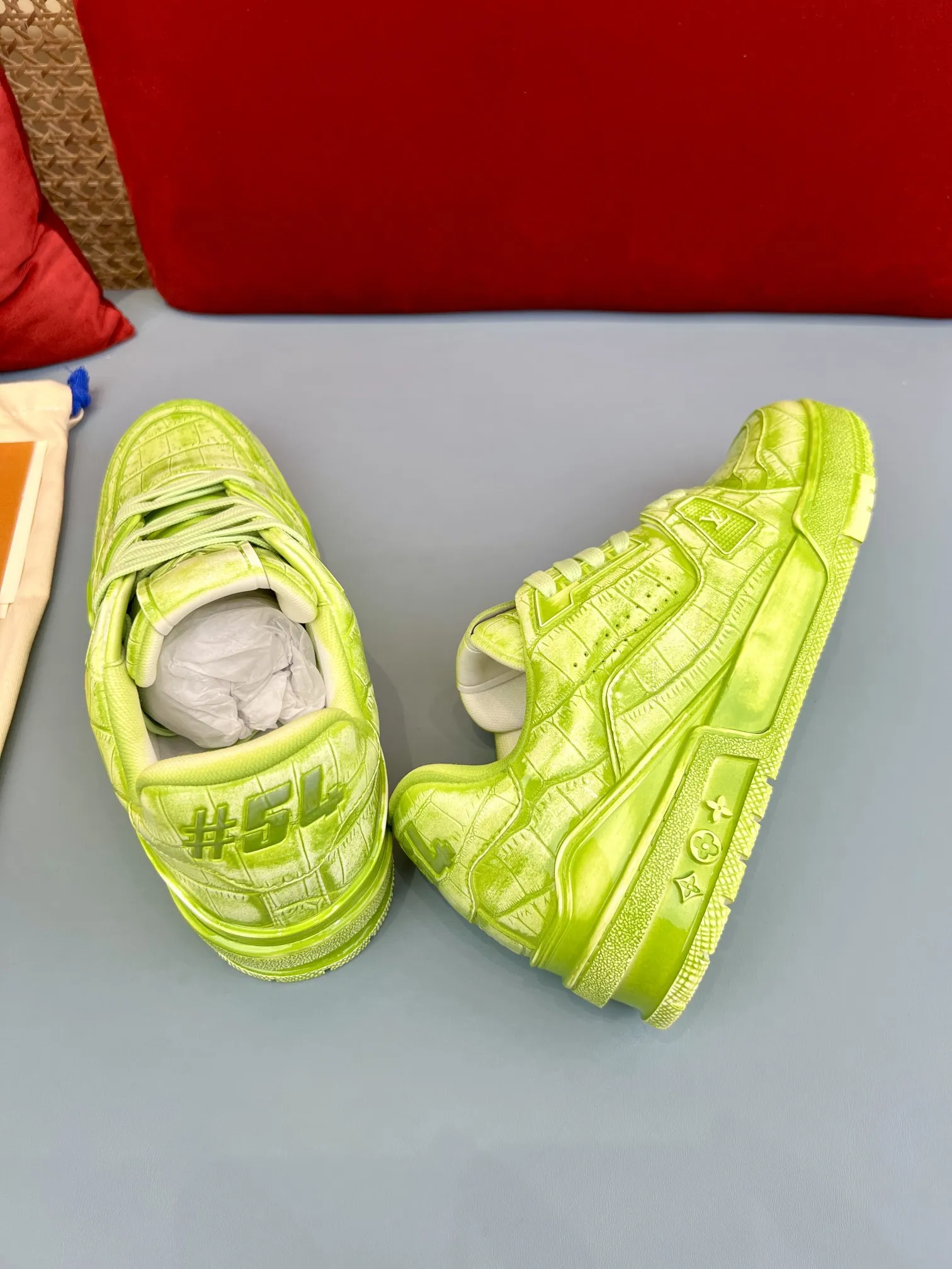 Louis Vuitton Trainer Neon Green Replica Shoes with Rep Sneakers Style Durable 345