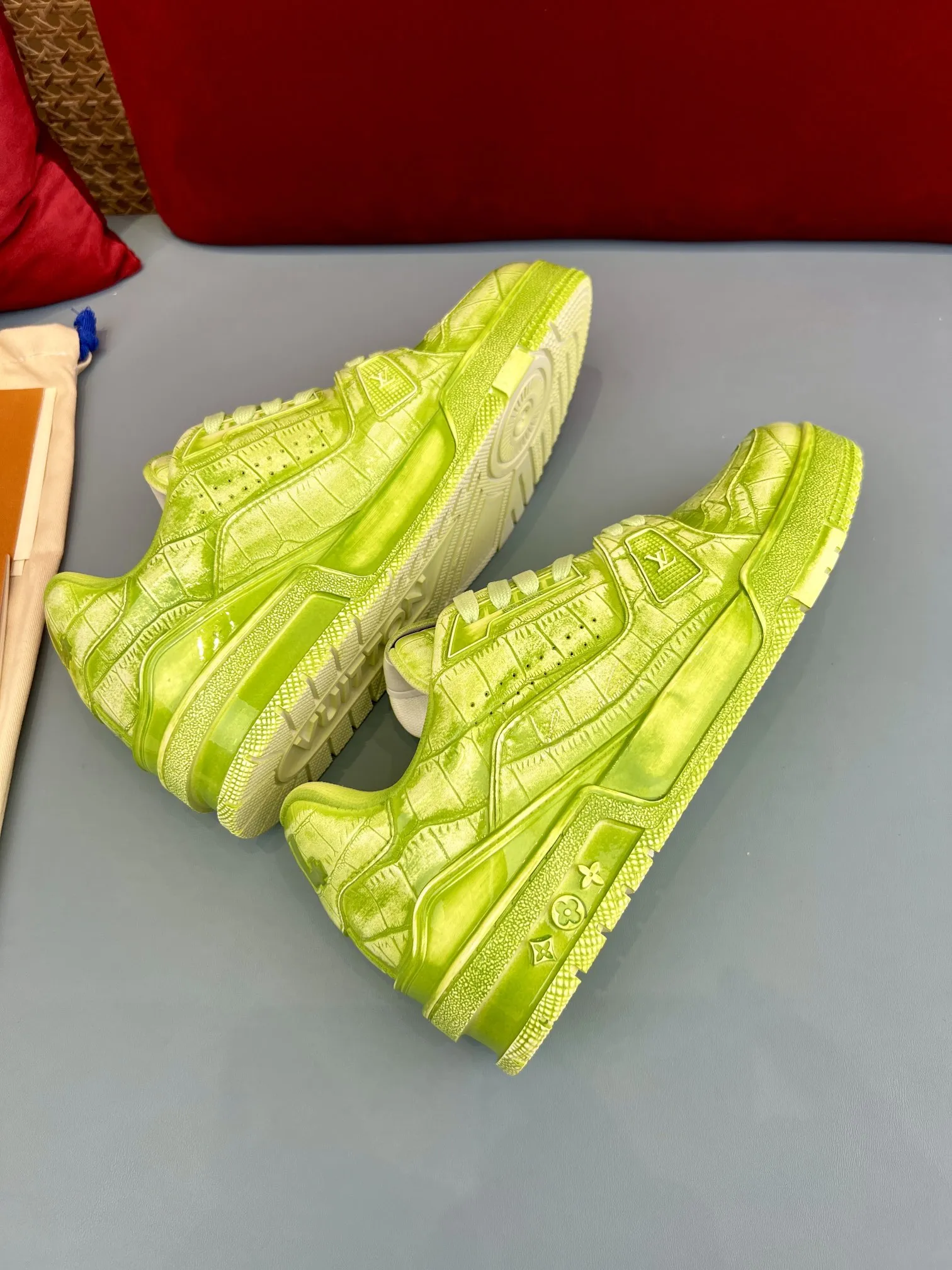 Louis Vuitton Trainer Neon Green Replica Shoes with Rep Sneakers Style Durable 345