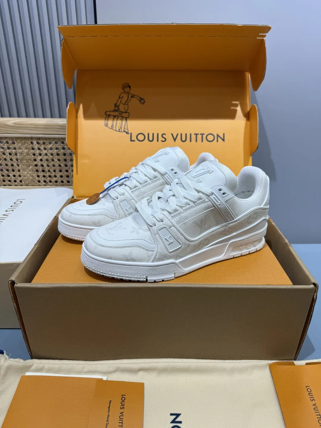 Louis Vuitton Trainer Off-White Replica Shoes –  Rep Sneakers SmoothTexture 431