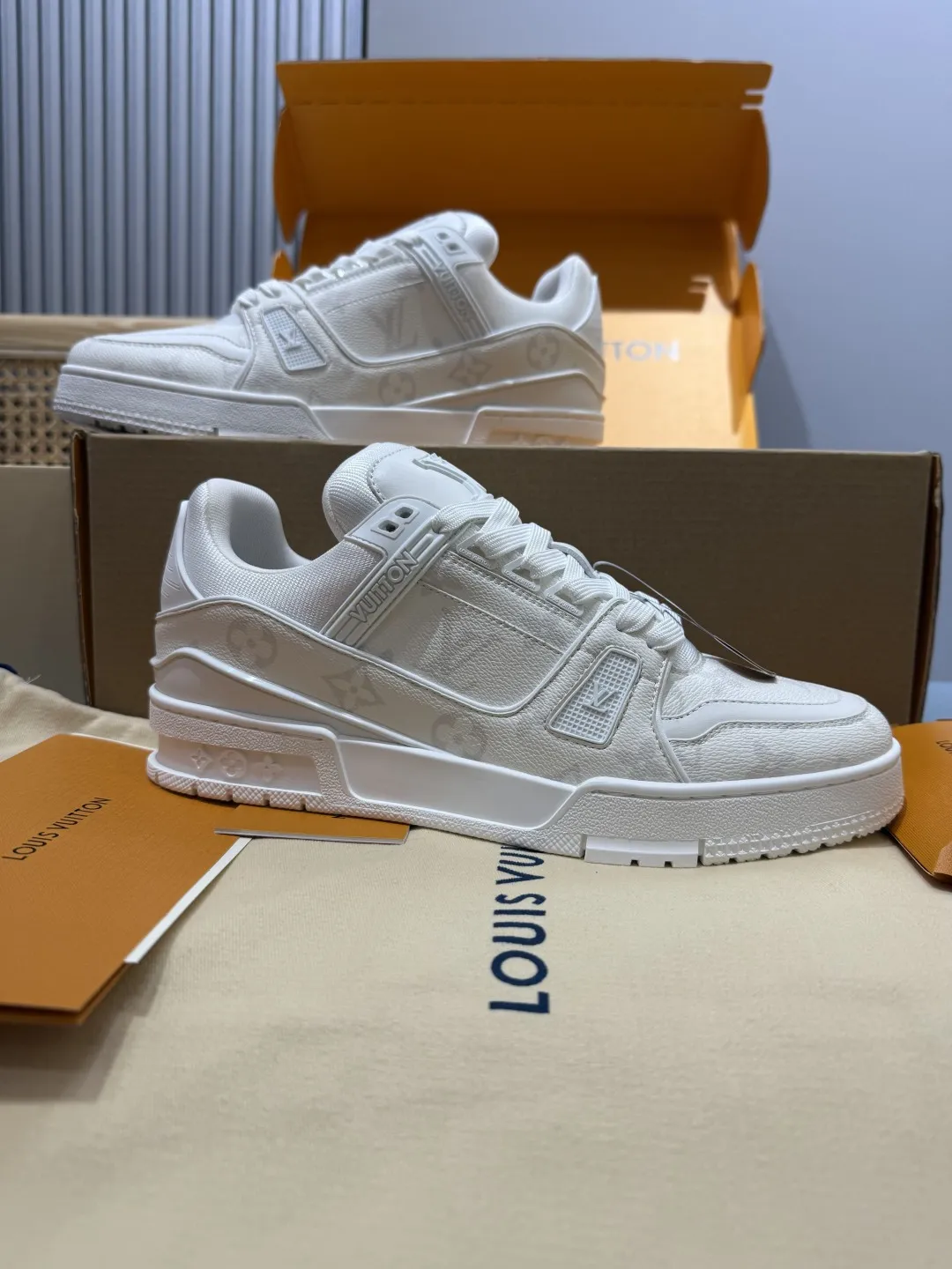 Louis Vuitton Trainer Off-White Replica Shoes –  Rep Sneakers SmoothTexture 431