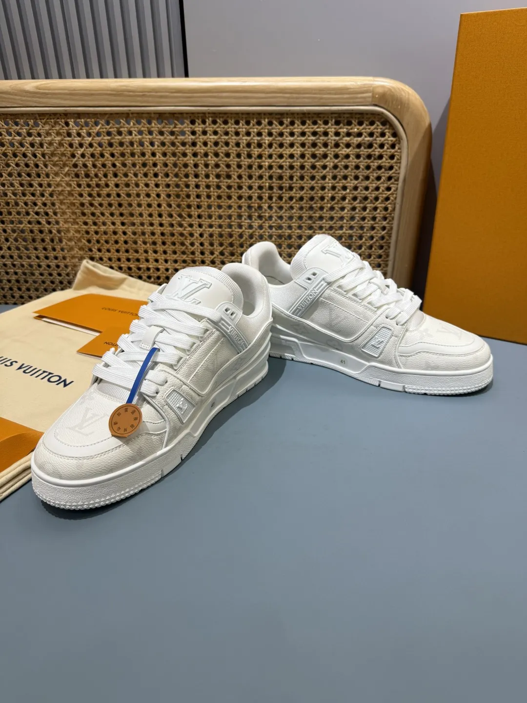 Louis Vuitton Trainer Off-White Replica Shoes –  Rep Sneakers SmoothTexture 431