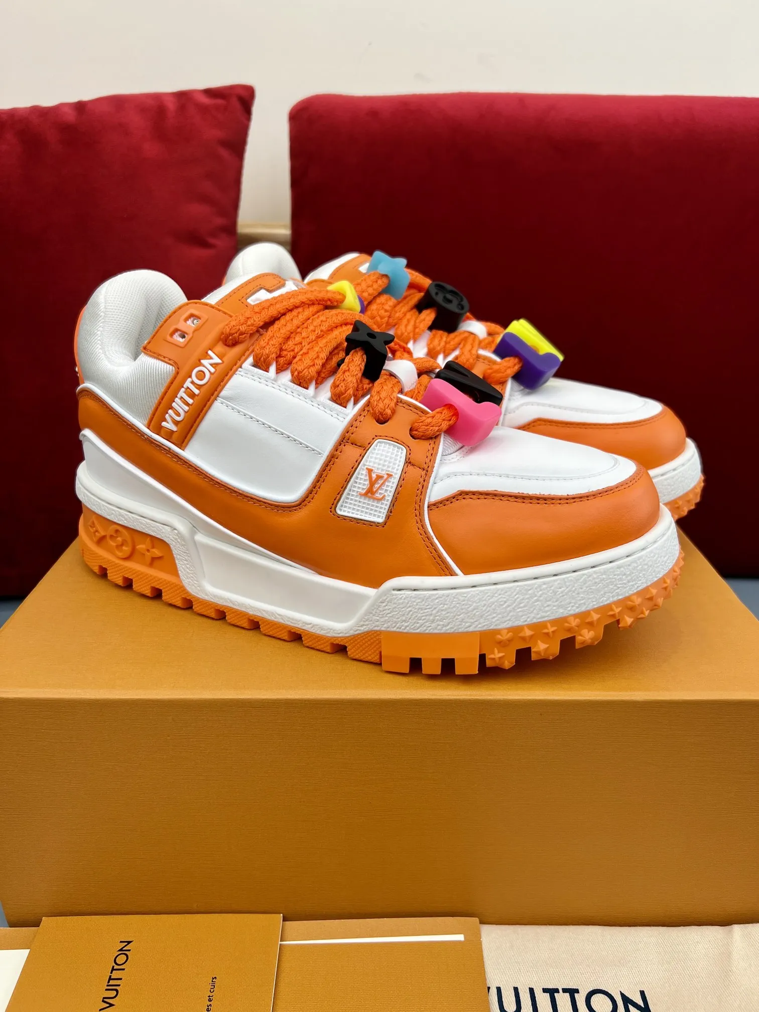 MultiPurpose Louis Vuitton Trainer Orange White Replica Shoes with Rep Sneakers Style 350