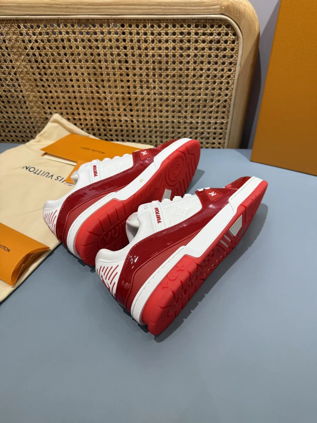 Louis Vuitton Trainer Pat Patent Leather Red White –  Replica Shoes & Louis Vuitton Fake Cozy 372