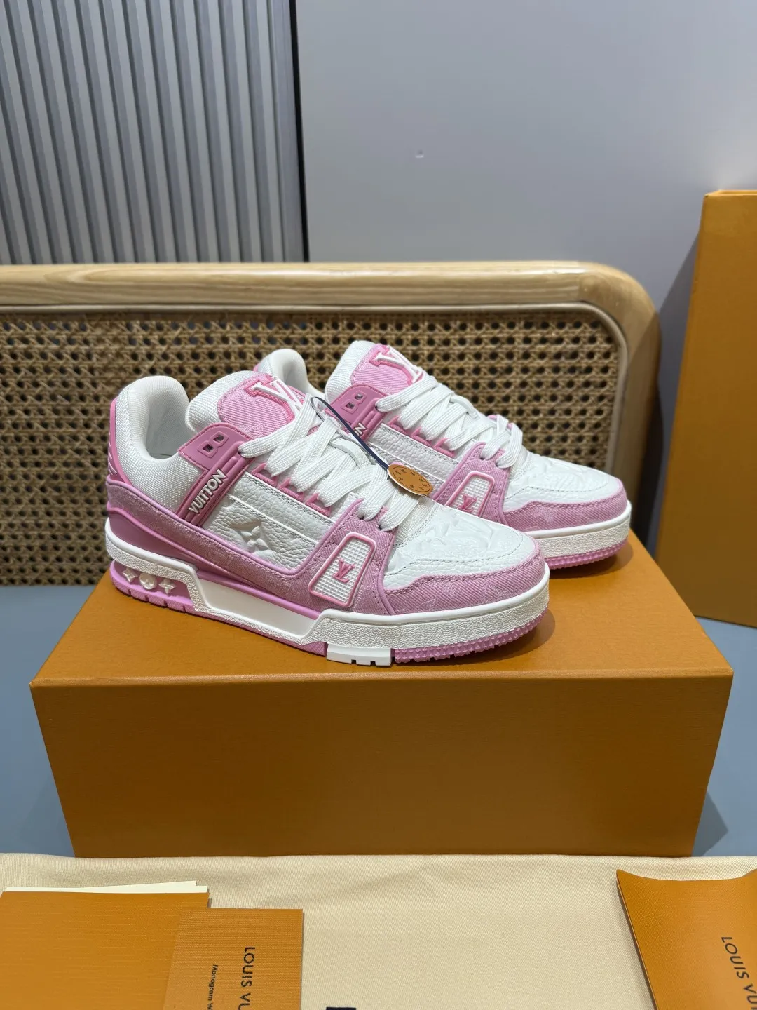 Efficient Louis Vuitton Trainer Pink  Sneakers – Replica Shoes & Louis Vuitton Fake Edition 444
