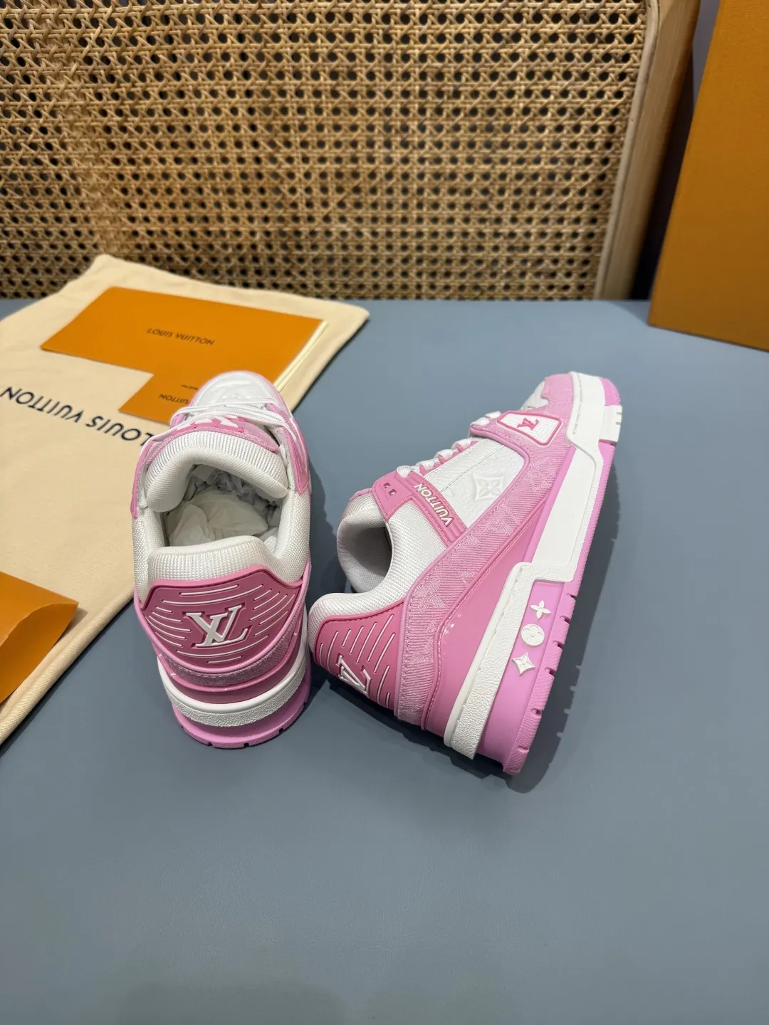 Efficient Louis Vuitton Trainer Pink  Sneakers – Replica Shoes & Louis Vuitton Fake Edition 444