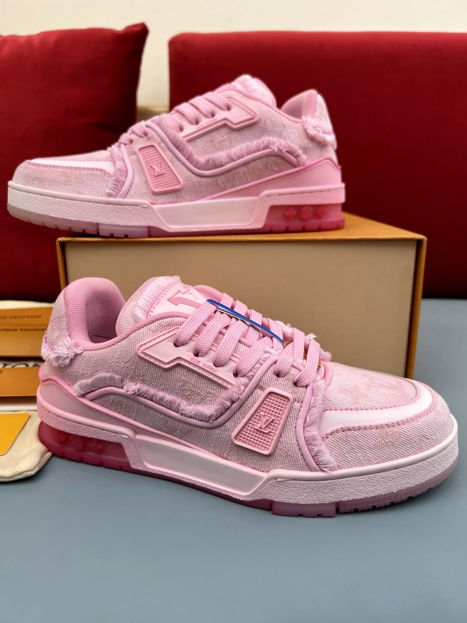 WrinkleFree Louis Vuitton Trainer Pink Denim Sneakers – Replica Shoes & Fake Louis Vuitton Collection 315