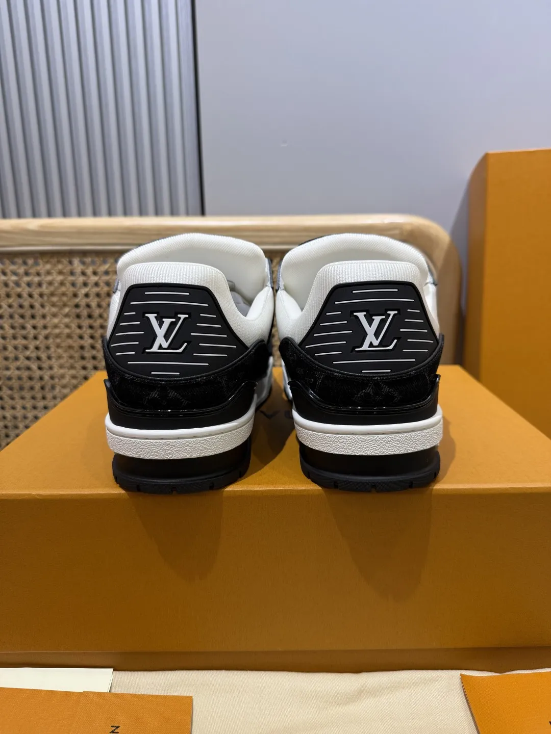 Louis Vuitton Trainer Sneaker Black Denim –  Replica Shoes & Rep Footwear Casual 398