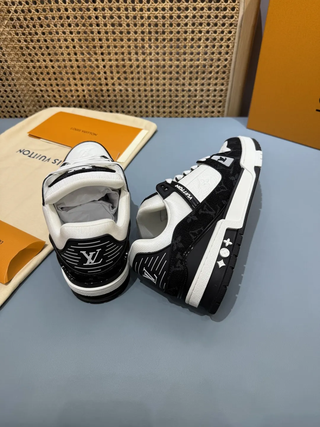 Louis Vuitton Trainer Sneaker Black Denim –  Replica Shoes & Rep Footwear Casual 398