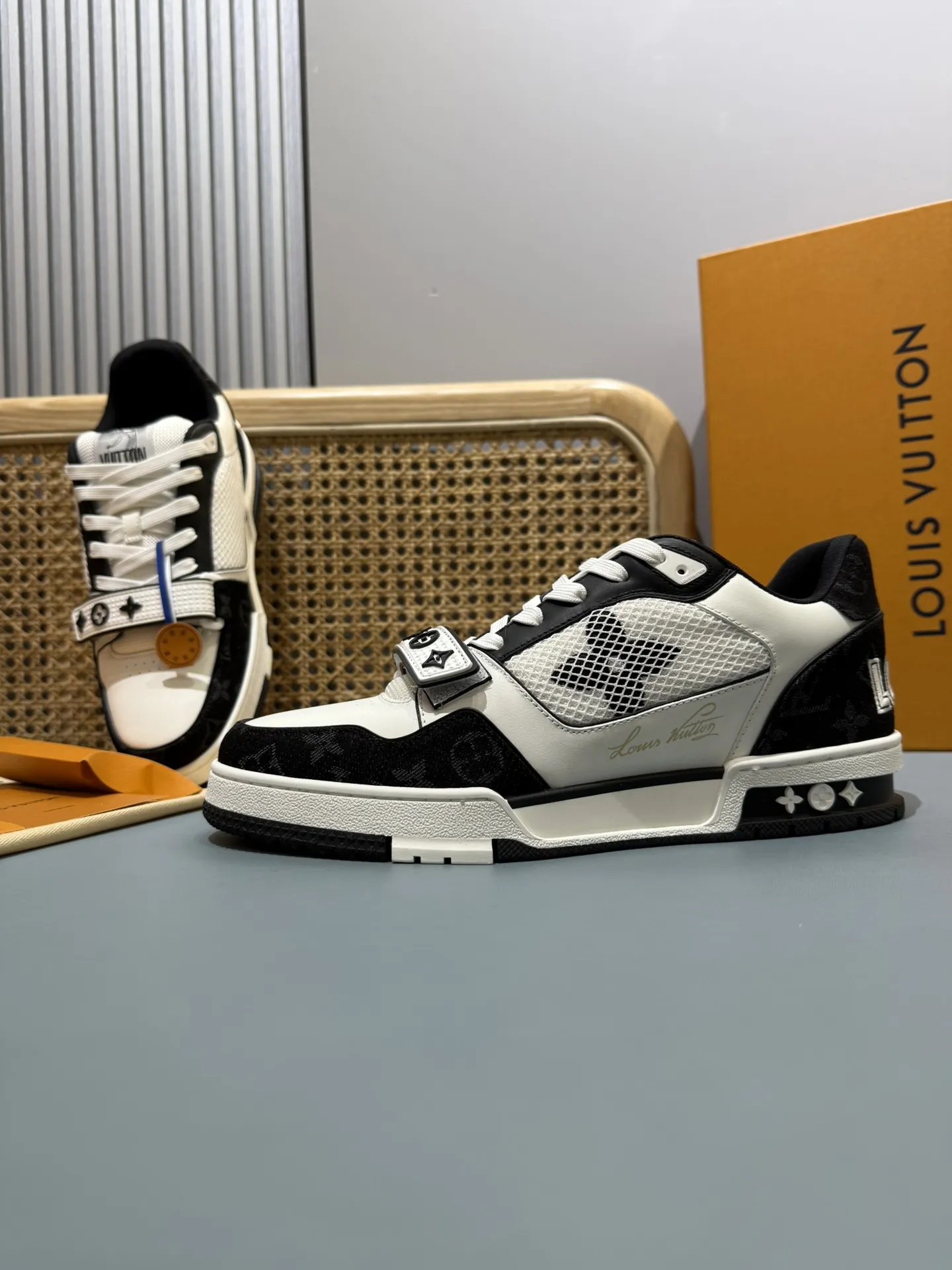 Colorful Louis Vuitton Trainer Sneaker Black White – Replica Shoes & Louis Vuitton Fake 416