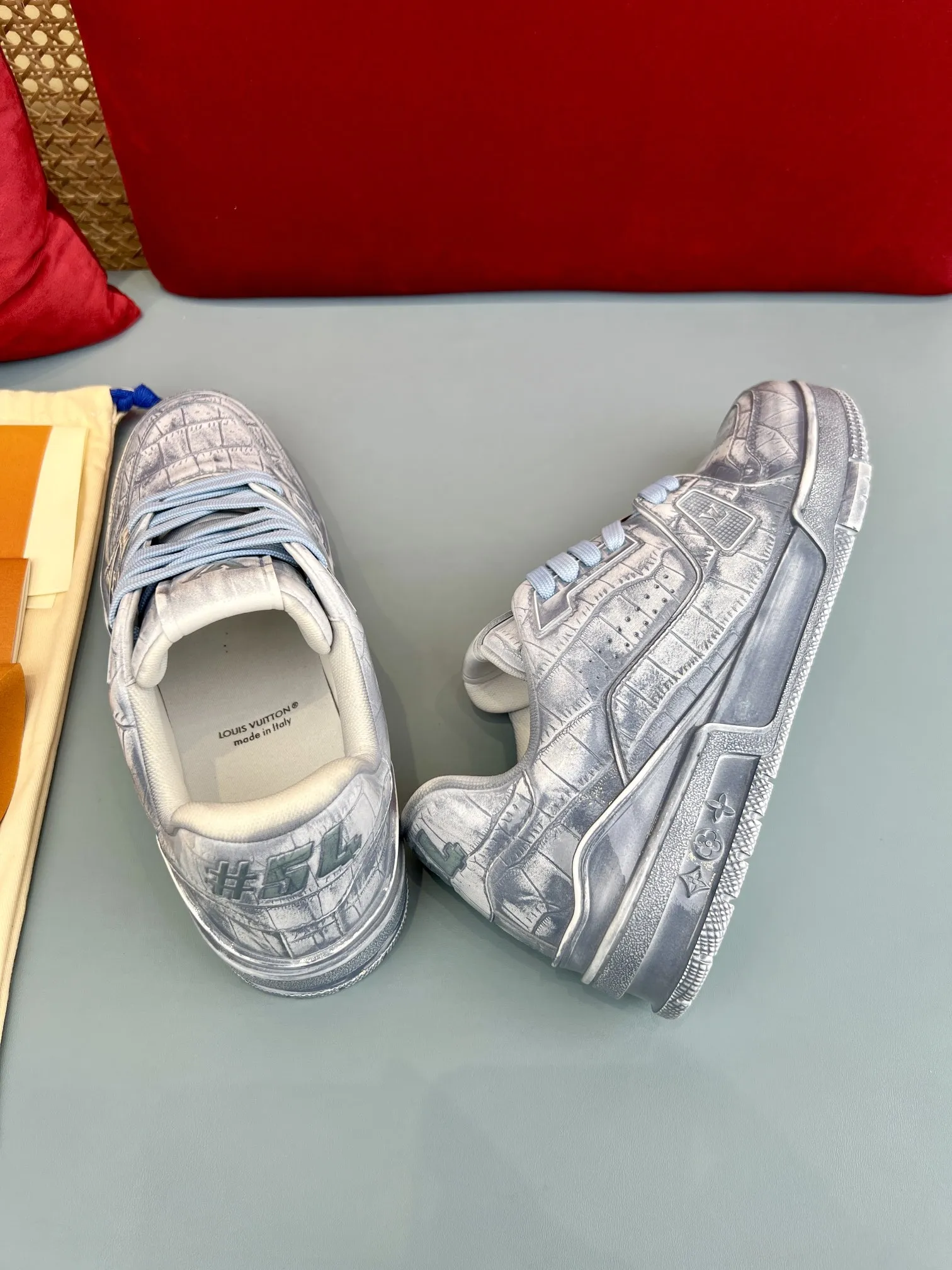Louis Vuitton Trainer Sneaker Blue Leather –  Replica Shoes & Rep Footwear Sporty 341