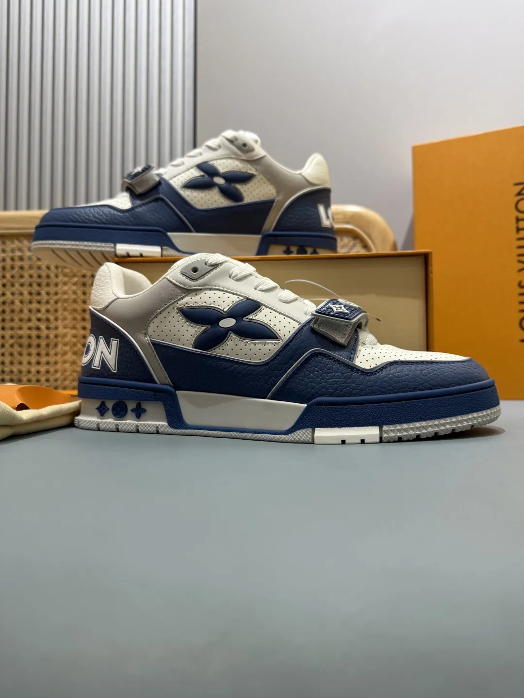 FreshLook Louis Vuitton Trainer Sneaker Blue White –  Replica Shoes & Rep Shoes 436
