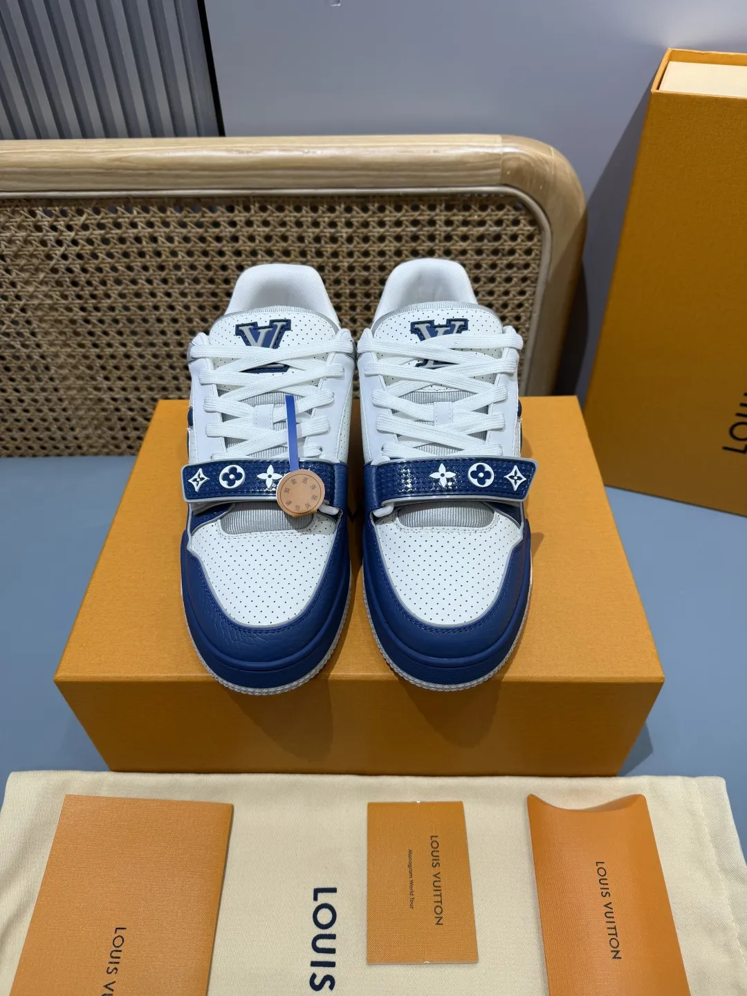 FreshLook Louis Vuitton Trainer Sneaker Blue White –  Replica Shoes & Rep Shoes 436