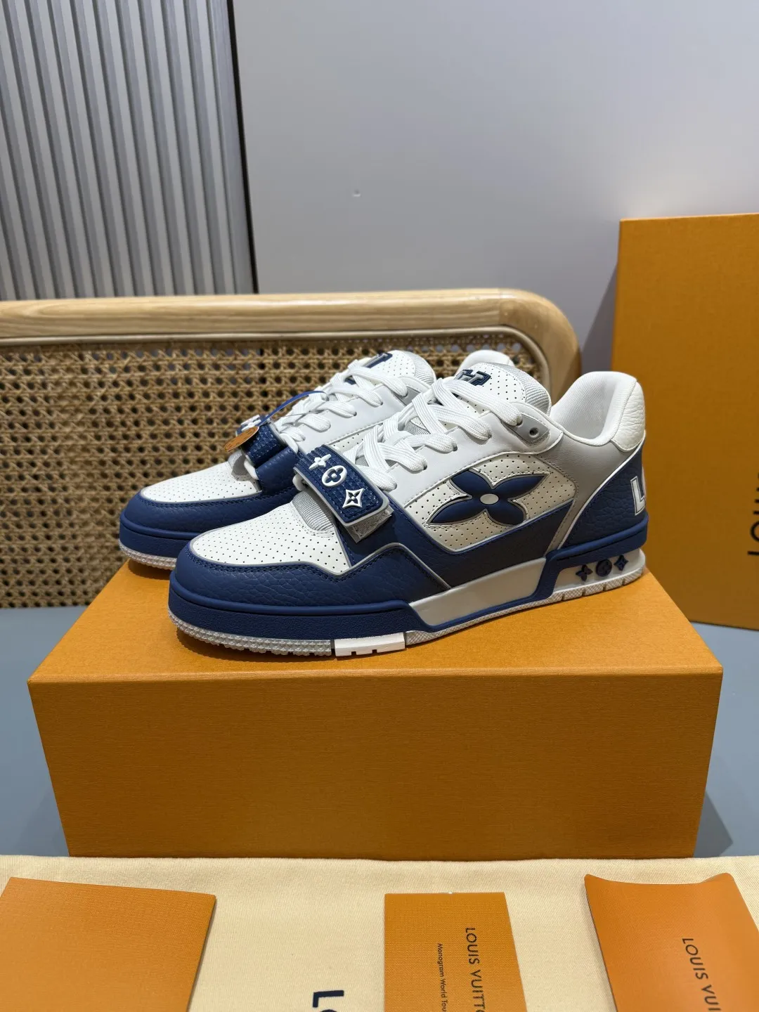 FreshLook Louis Vuitton Trainer Sneaker Blue White –  Replica Shoes & Rep Shoes 436