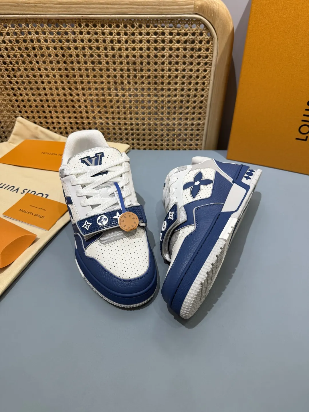 FreshLook Louis Vuitton Trainer Sneaker Blue White –  Replica Shoes & Rep Shoes 436