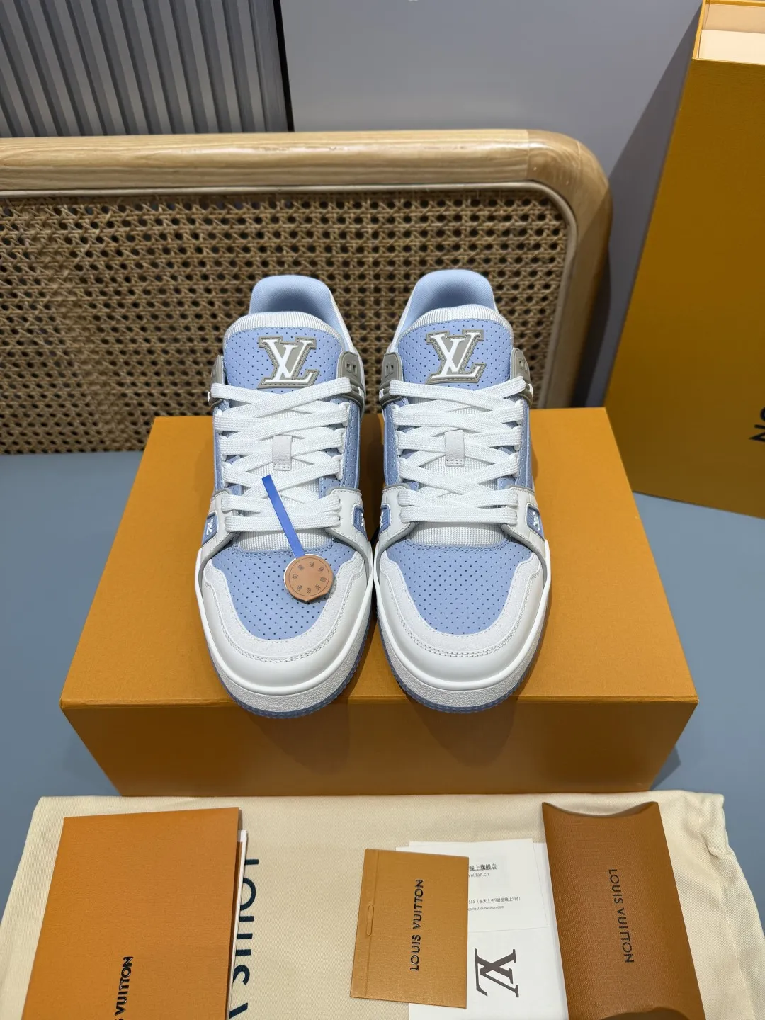 Louis Vuitton Trainer Sneaker Blue White – Replica Shoes & Louis Vuitton Fake Edition Reliable 385