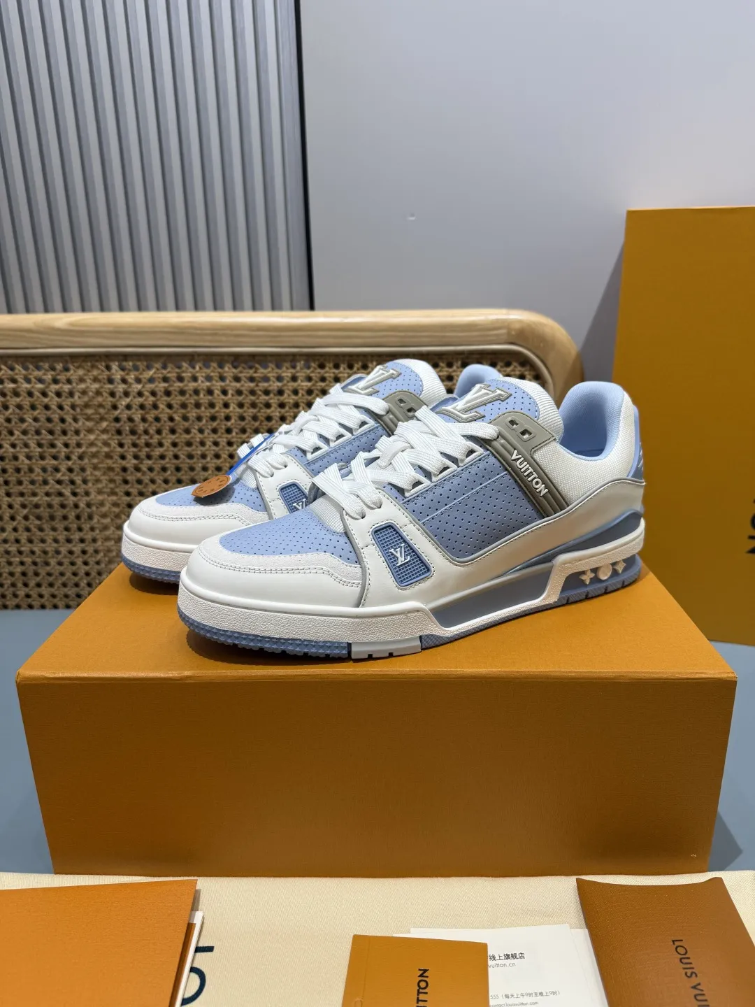 Louis Vuitton Trainer Sneaker Blue White – Replica Shoes & Louis Vuitton Fake Edition Reliable 385