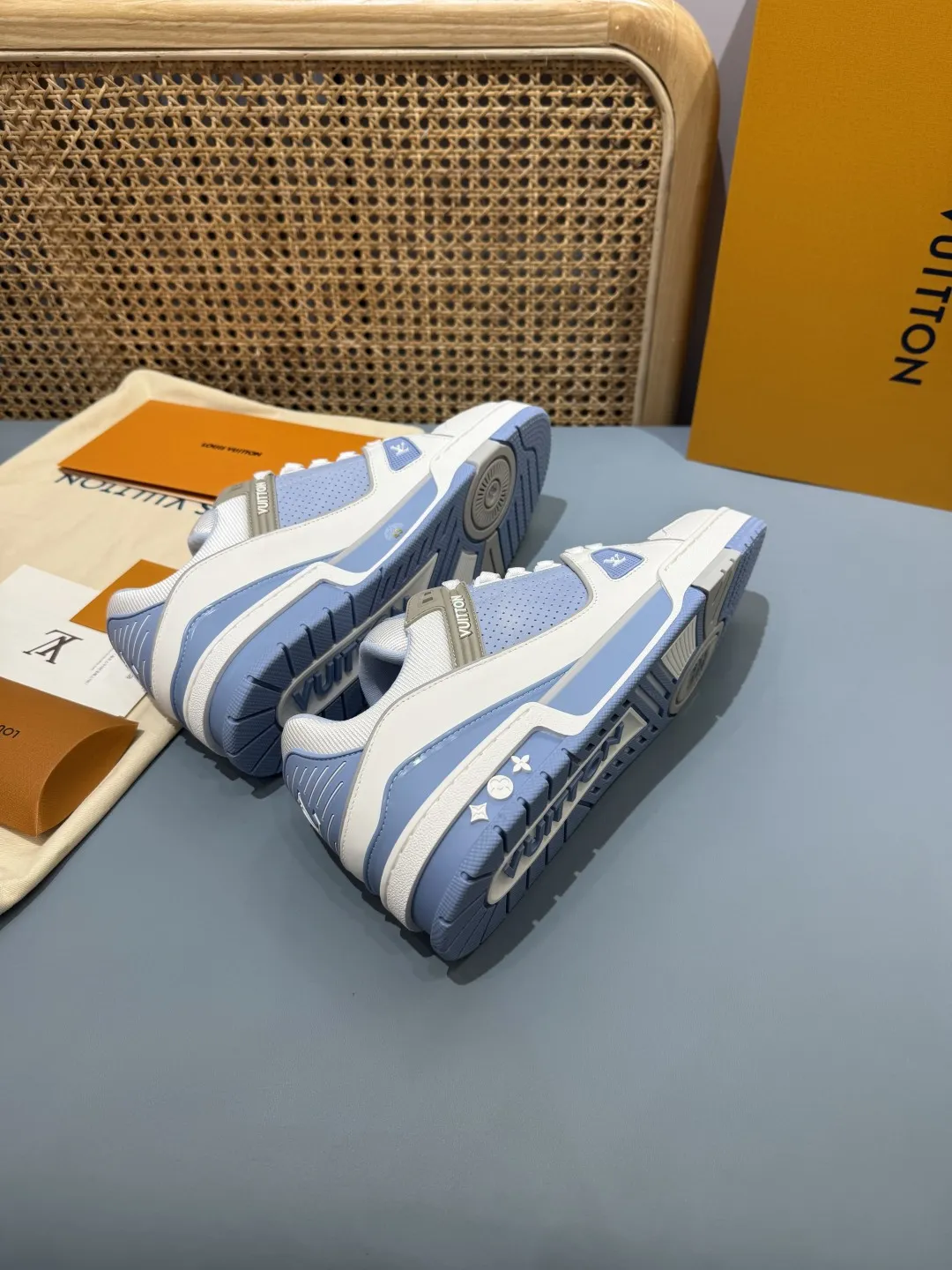 Louis Vuitton Trainer Sneaker Blue White – Replica Shoes & Louis Vuitton Fake Edition Reliable 385