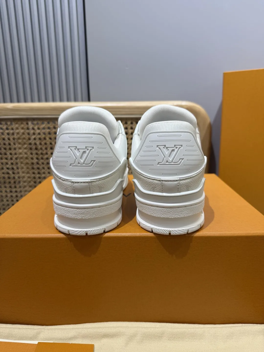 Louis Vuitton Trainer Sneaker Cream Monogram –  Replica Shoes & Rep Footwear TechFriendly 440