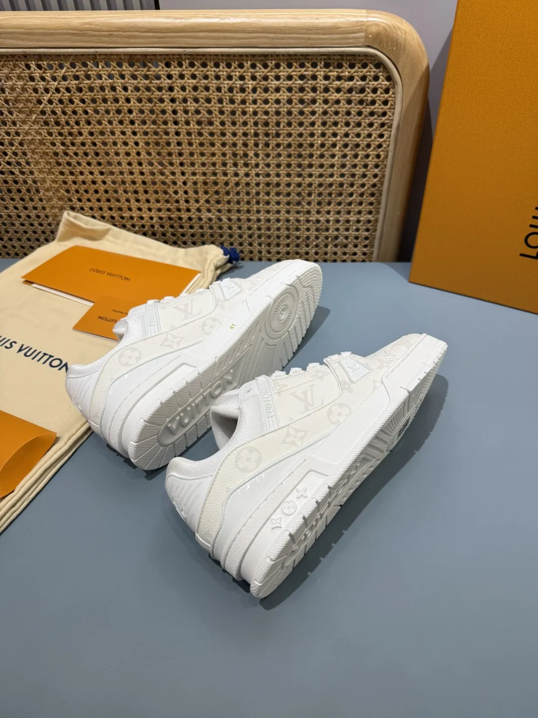 Louis Vuitton Trainer Sneaker Cream Monogram –  Replica Shoes & Rep Footwear TechFriendly 440