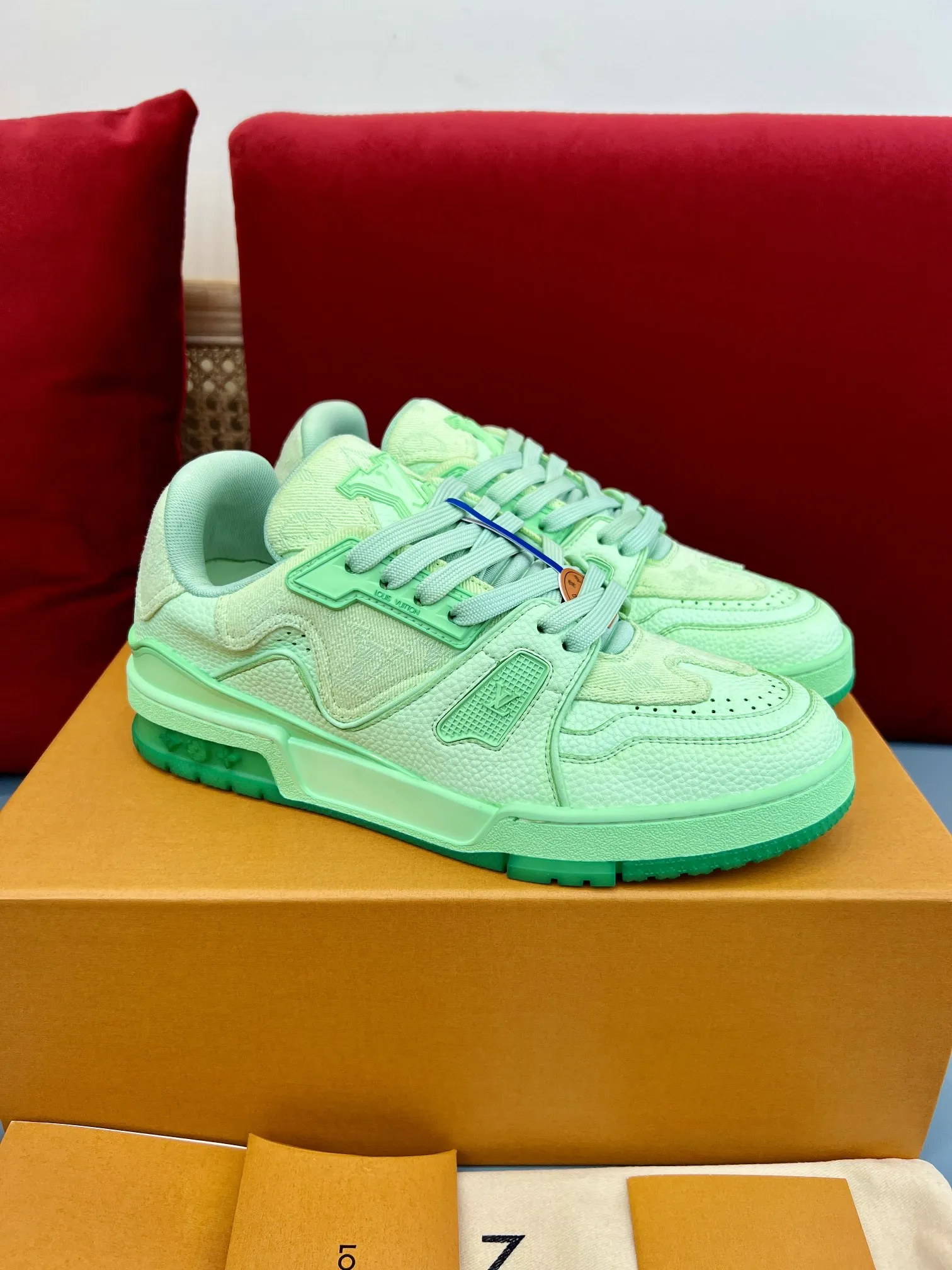 Louis Vuitton Trainer Sneaker Green Monogram –  Replica Shoes OnTrend 334