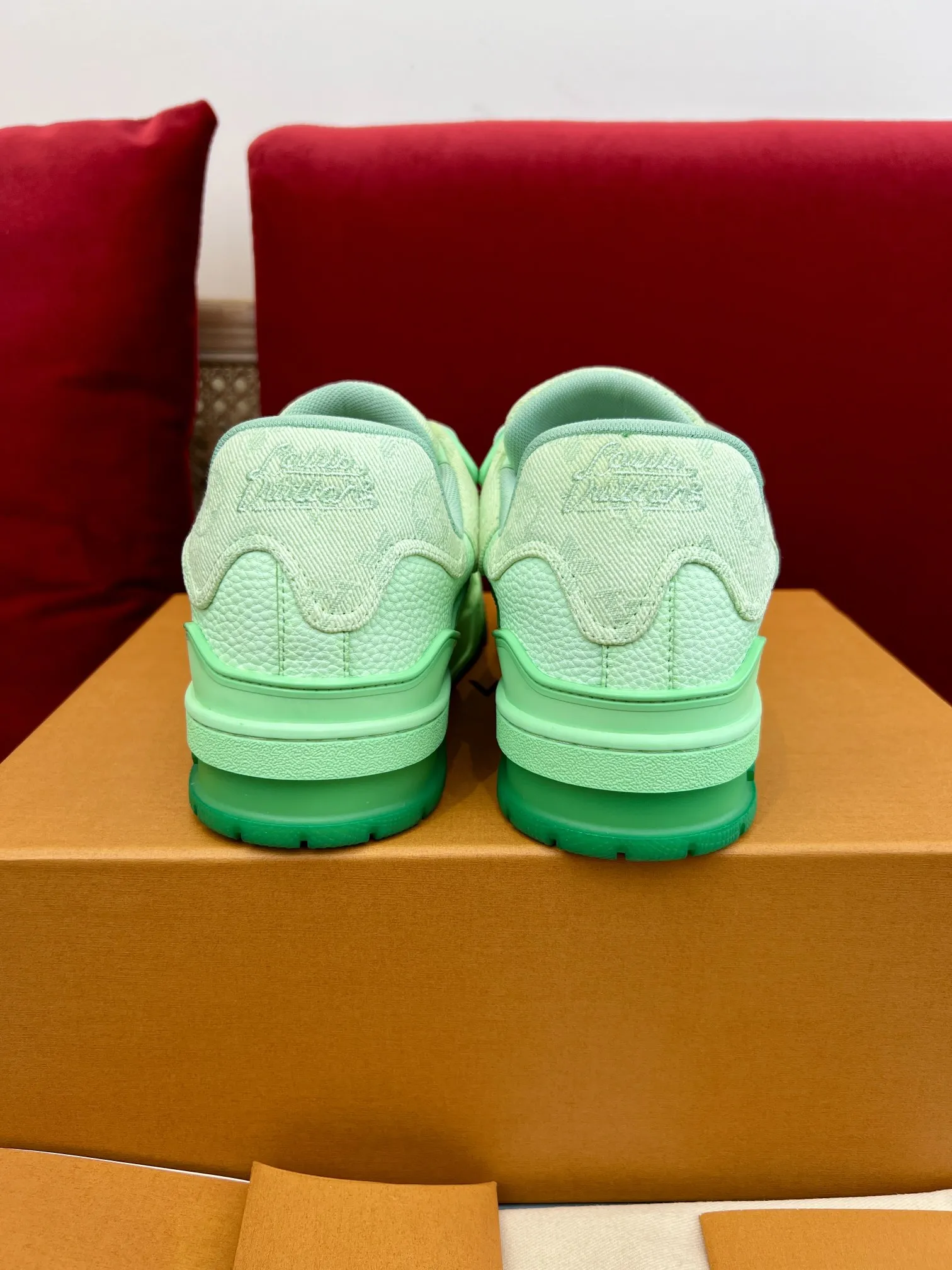 Louis Vuitton Trainer Sneaker Green Monogram –  Replica Shoes OnTrend 334