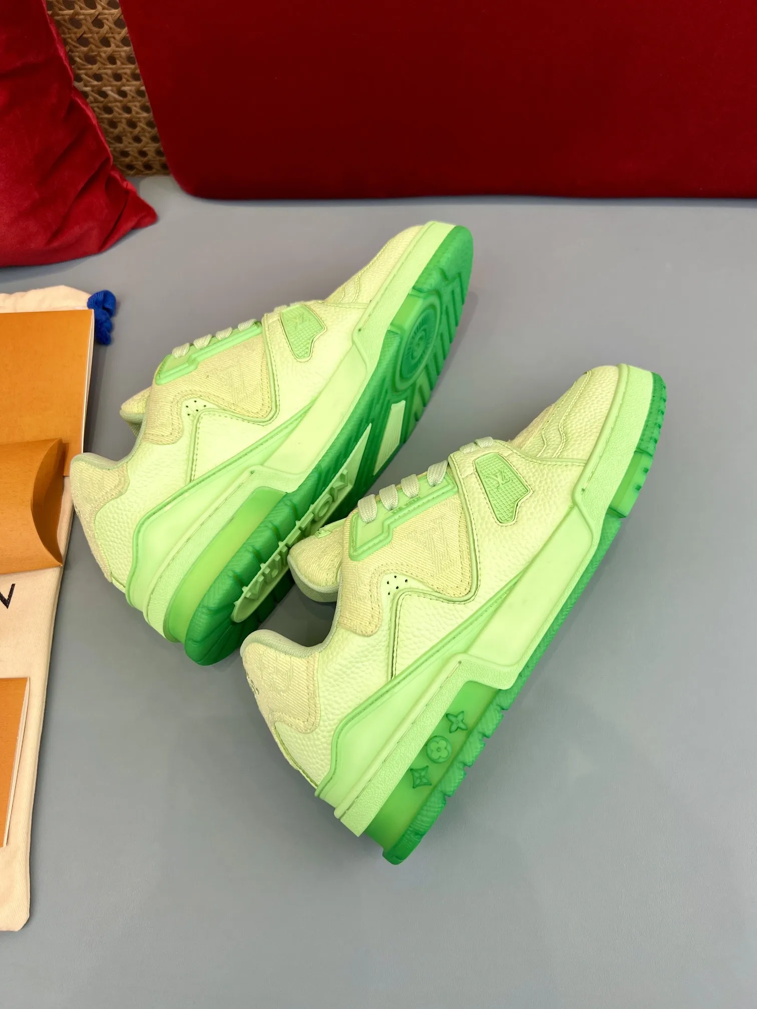 Louis Vuitton Trainer Sneaker Green Monogram –  Replica Shoes OnTrend 334