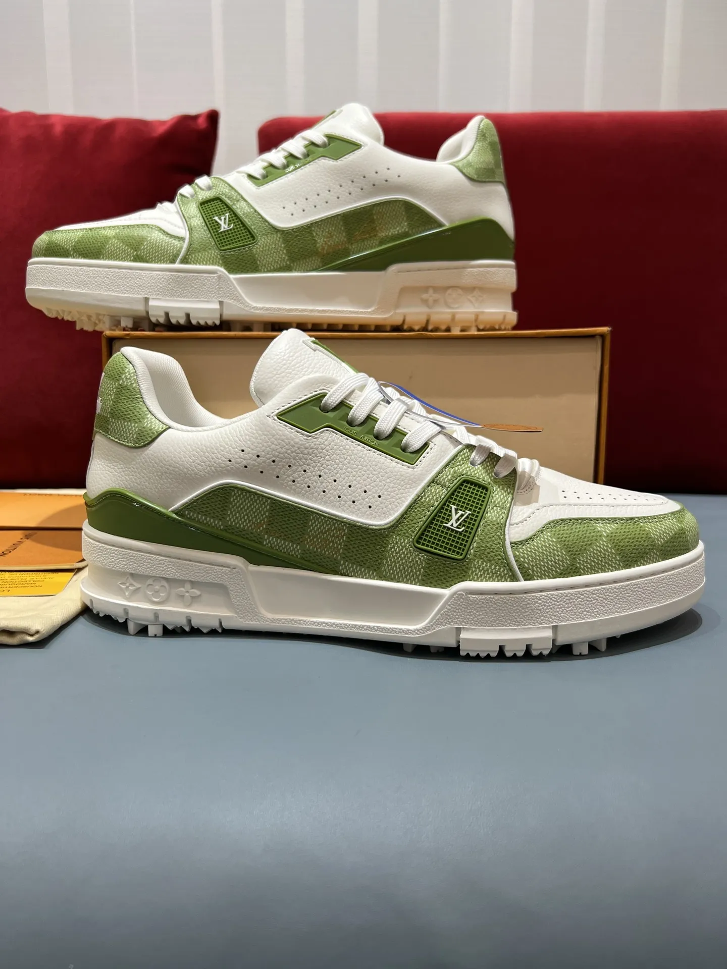 Thermal Louis Vuitton Trainer Sneaker Green White –  Replica Shoes & Rep Shoes 370