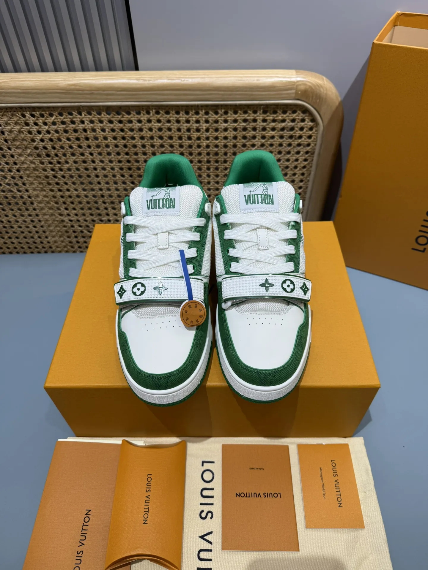 Chic Louis Vuitton Trainer Sneaker Green White –  Replica Shoes 408