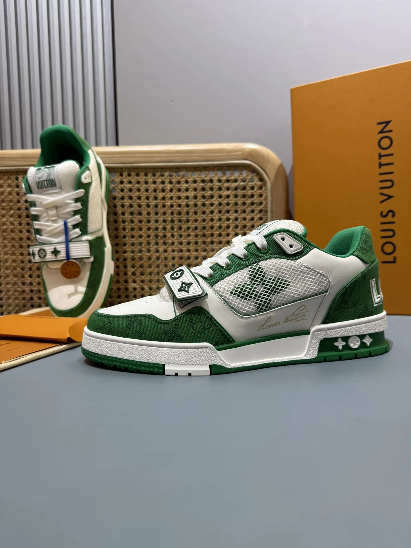 Chic Louis Vuitton Trainer Sneaker Green White –  Replica Shoes 408