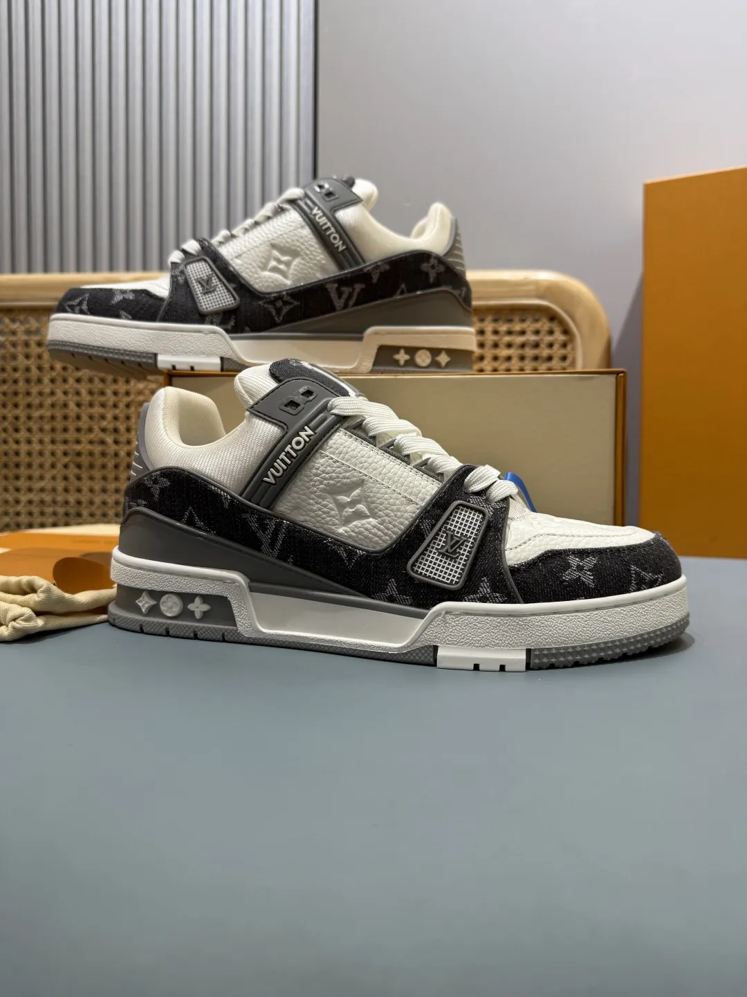 Louis Vuitton Trainer Sneaker Grey Denim –  Replica Shoes & Rep Footwear Stylish 399