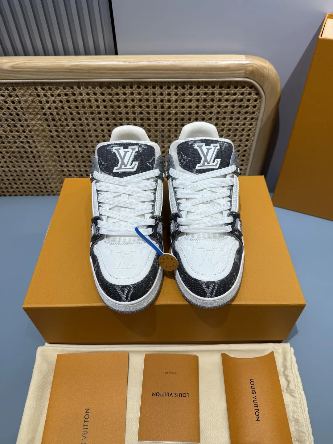 Louis Vuitton Trainer Sneaker Grey Denim –  Replica Shoes & Rep Footwear Stylish 399