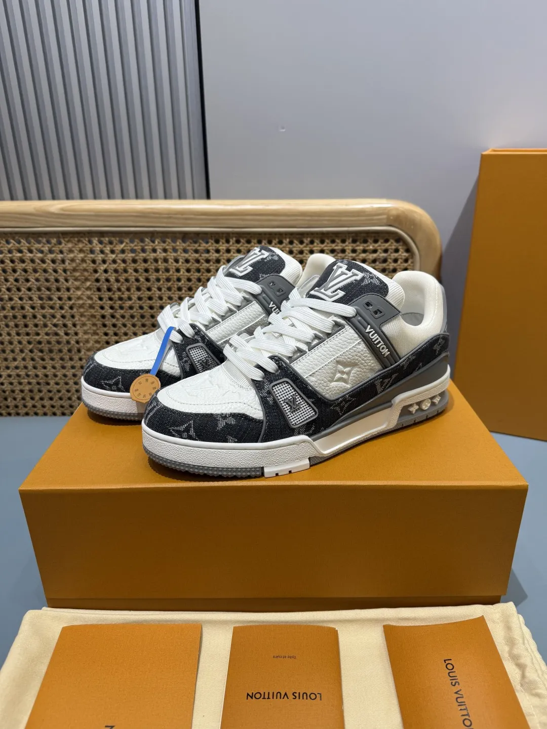 Louis Vuitton Trainer Sneaker Grey Denim –  Replica Shoes & Rep Footwear Stylish 399