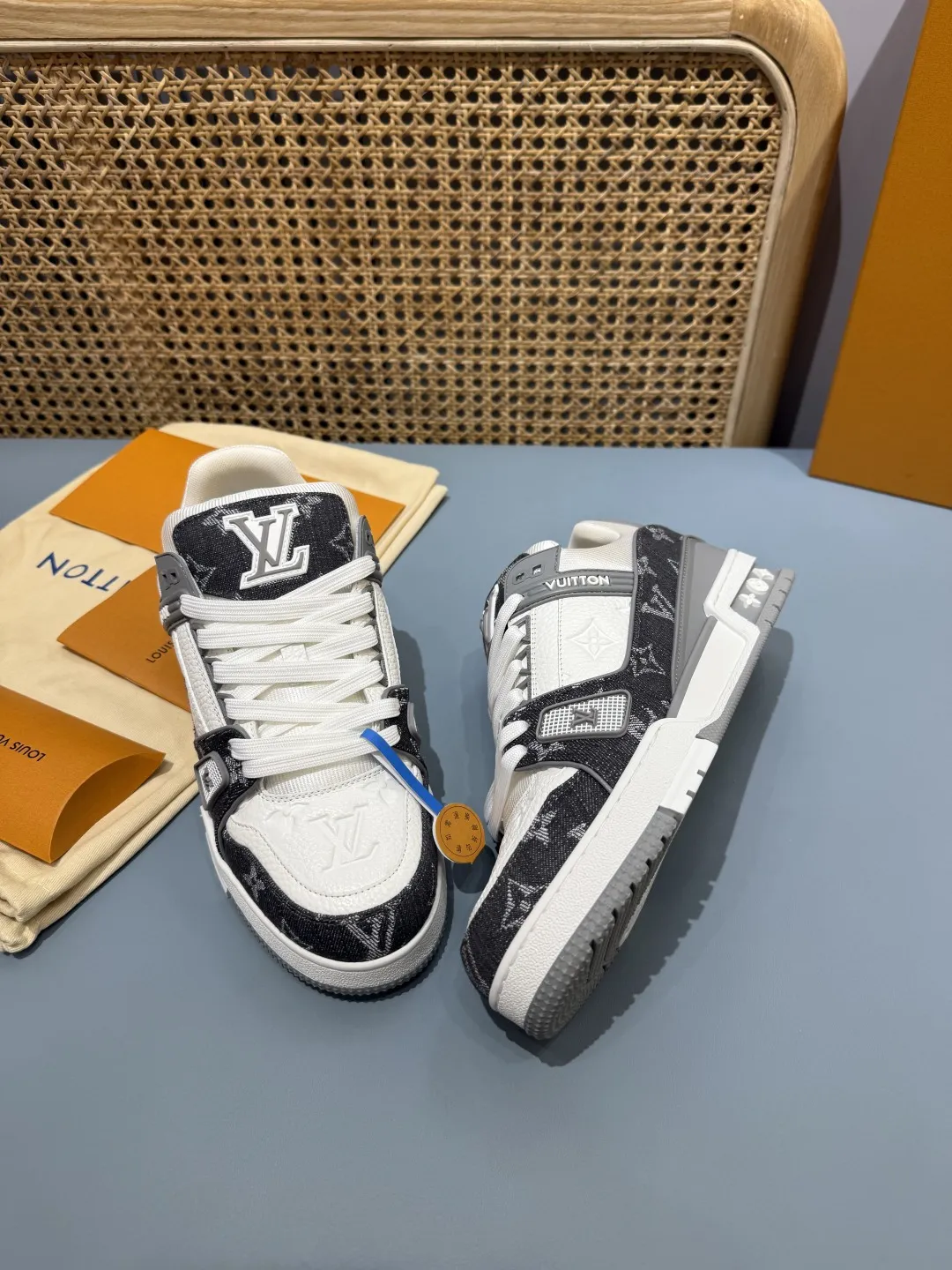 Louis Vuitton Trainer Sneaker Grey Denim –  Replica Shoes & Rep Footwear Stylish 399