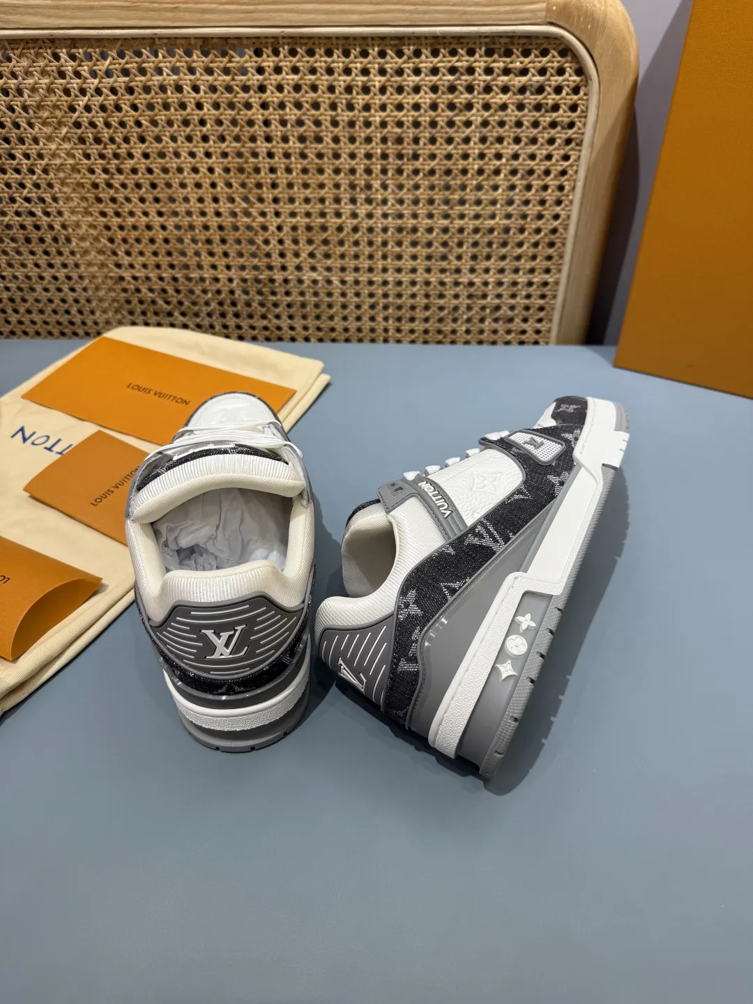 Louis Vuitton Trainer Sneaker Grey Denim –  Replica Shoes & Rep Footwear Stylish 399