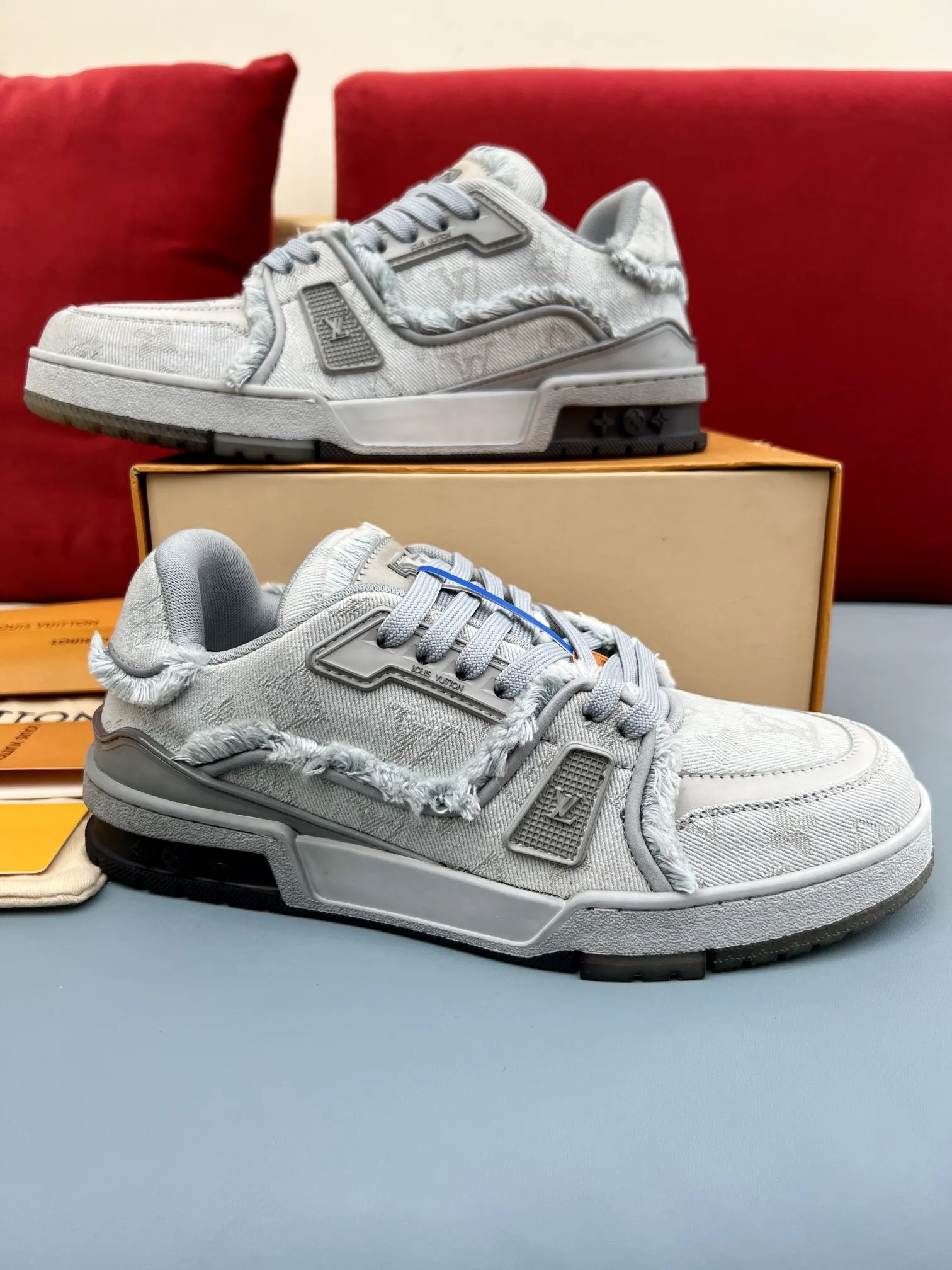 Louis Vuitton Trainer Sneaker Grey Denim –  Replica Shoes & Rep Shoes Upgraded 318